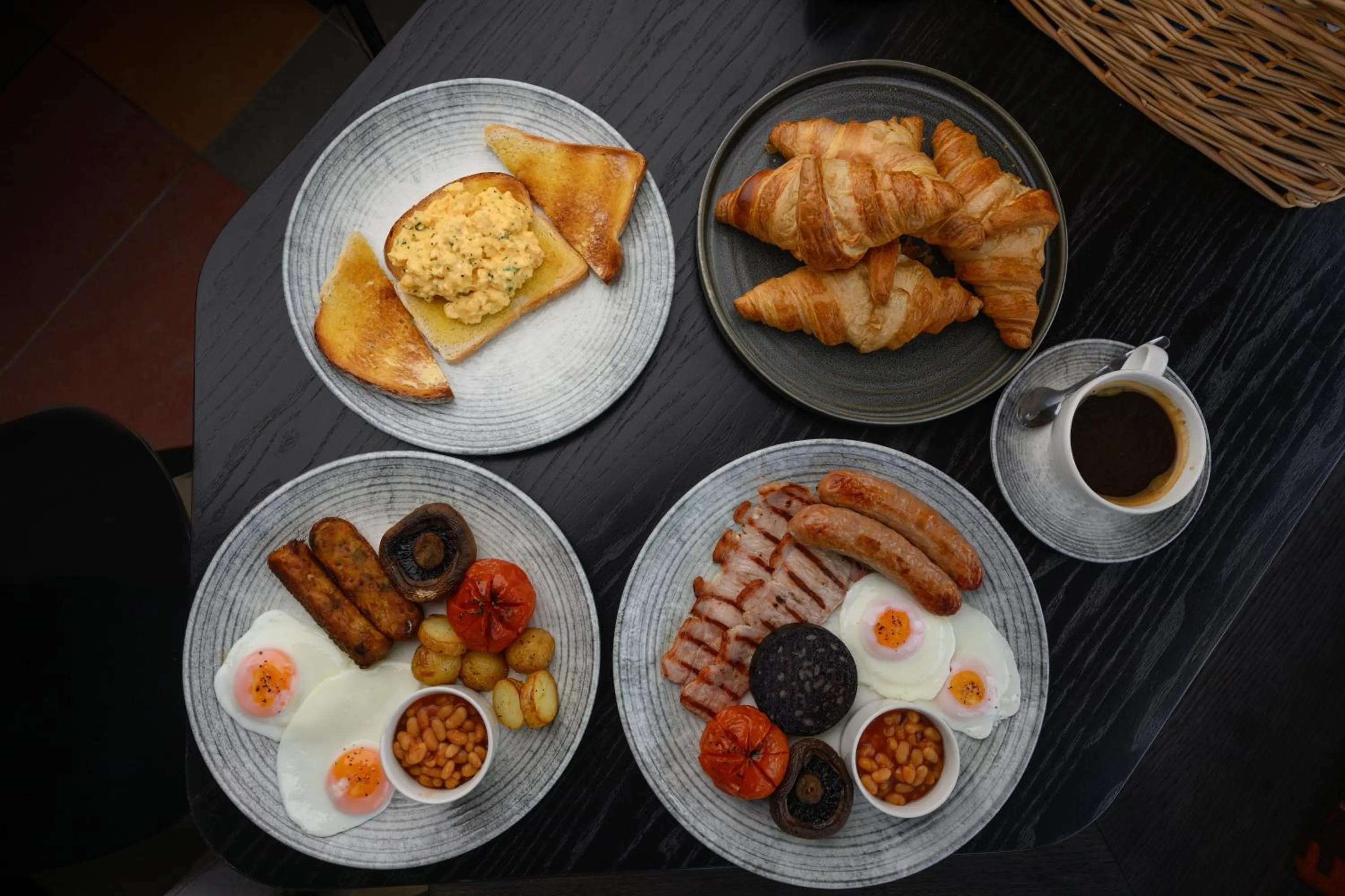 Breakfast in Tyn-y-Coed Inn