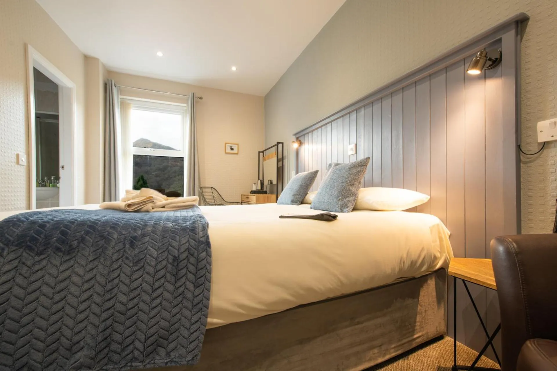 Bed in Tyn-y-Coed Inn