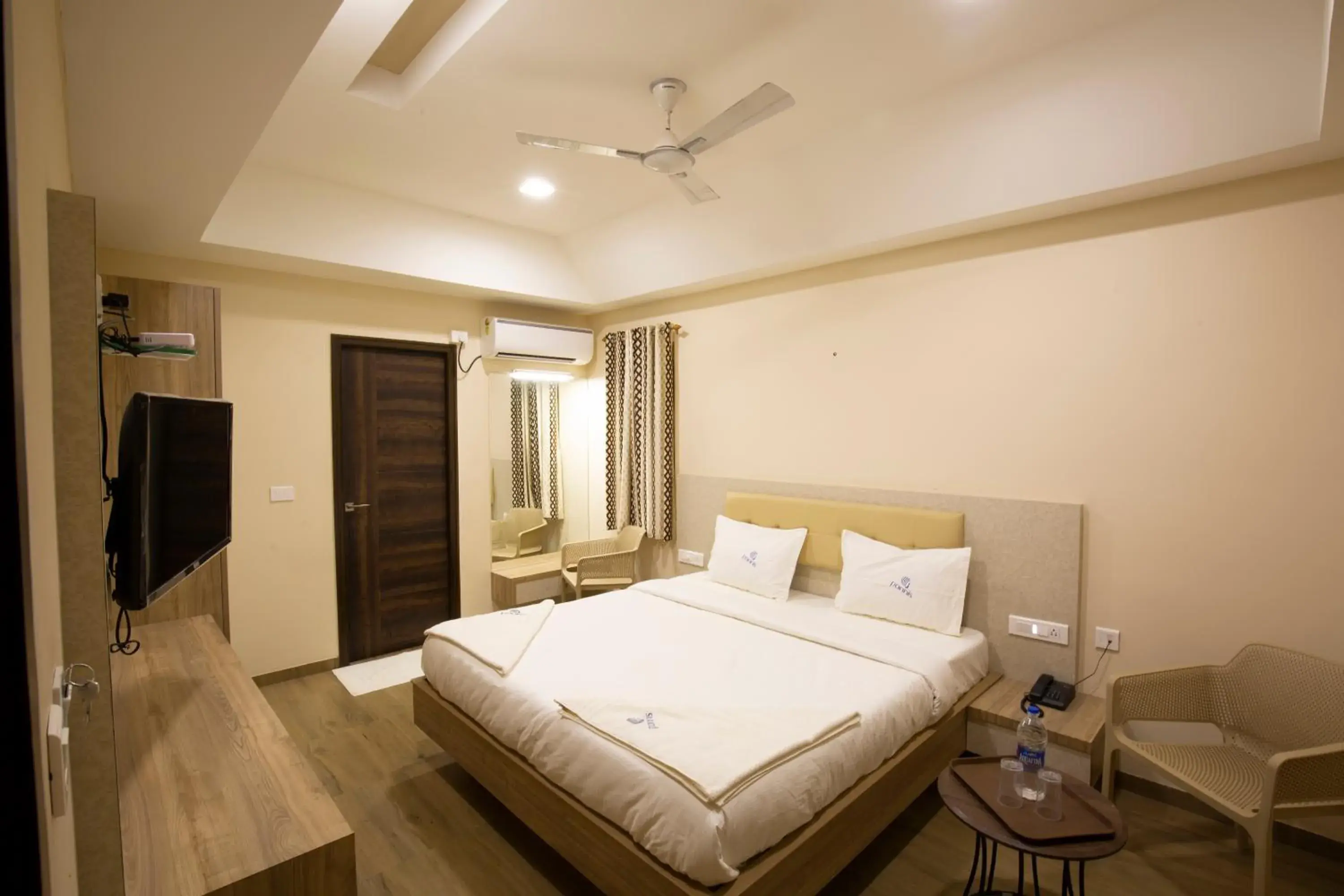 Standard Double Room in Ponnis Hotel Standard Double Room in Ponnis Hotel