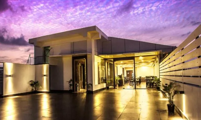 Facade/entrance in J Hotel