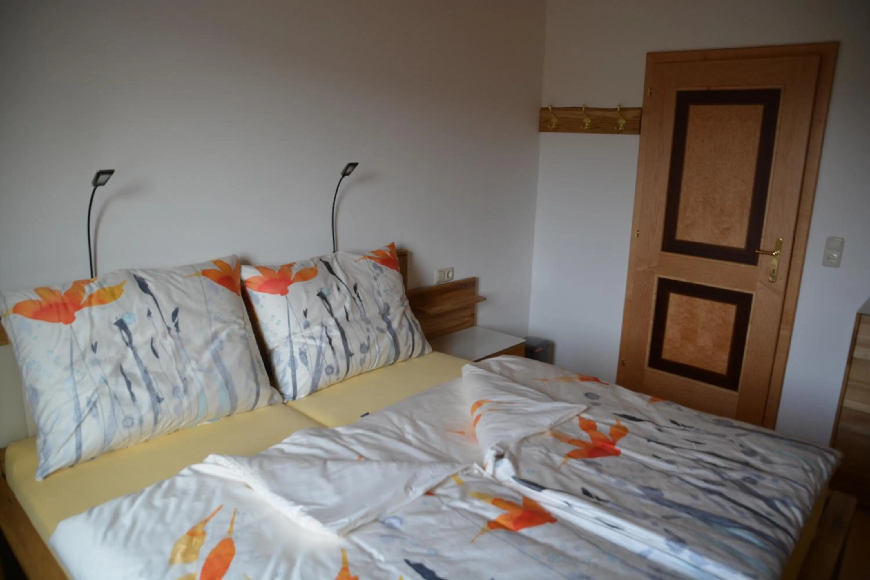 Bedroom, Bed in Privatzimmer Marina