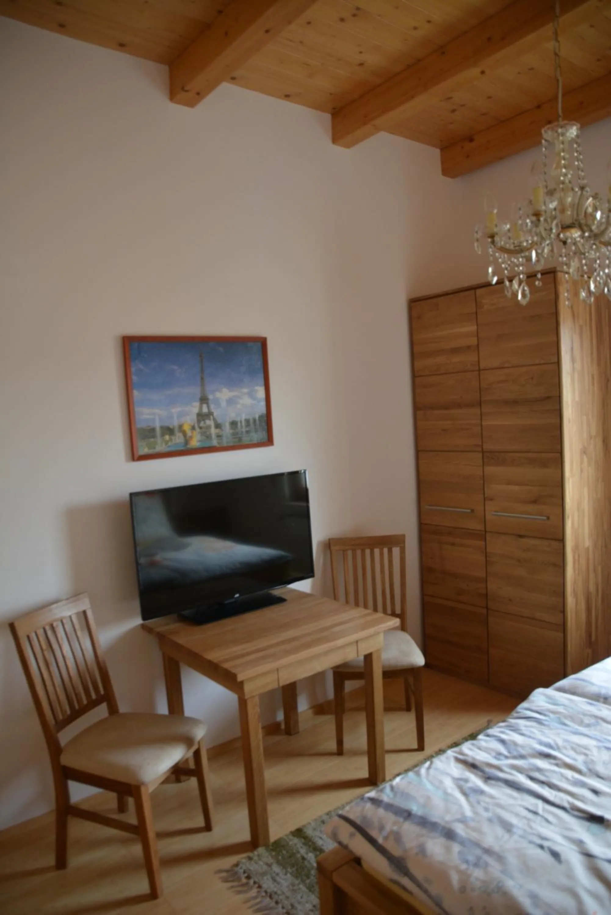 Photo of the whole room, Bed in Privatzimmer Marina