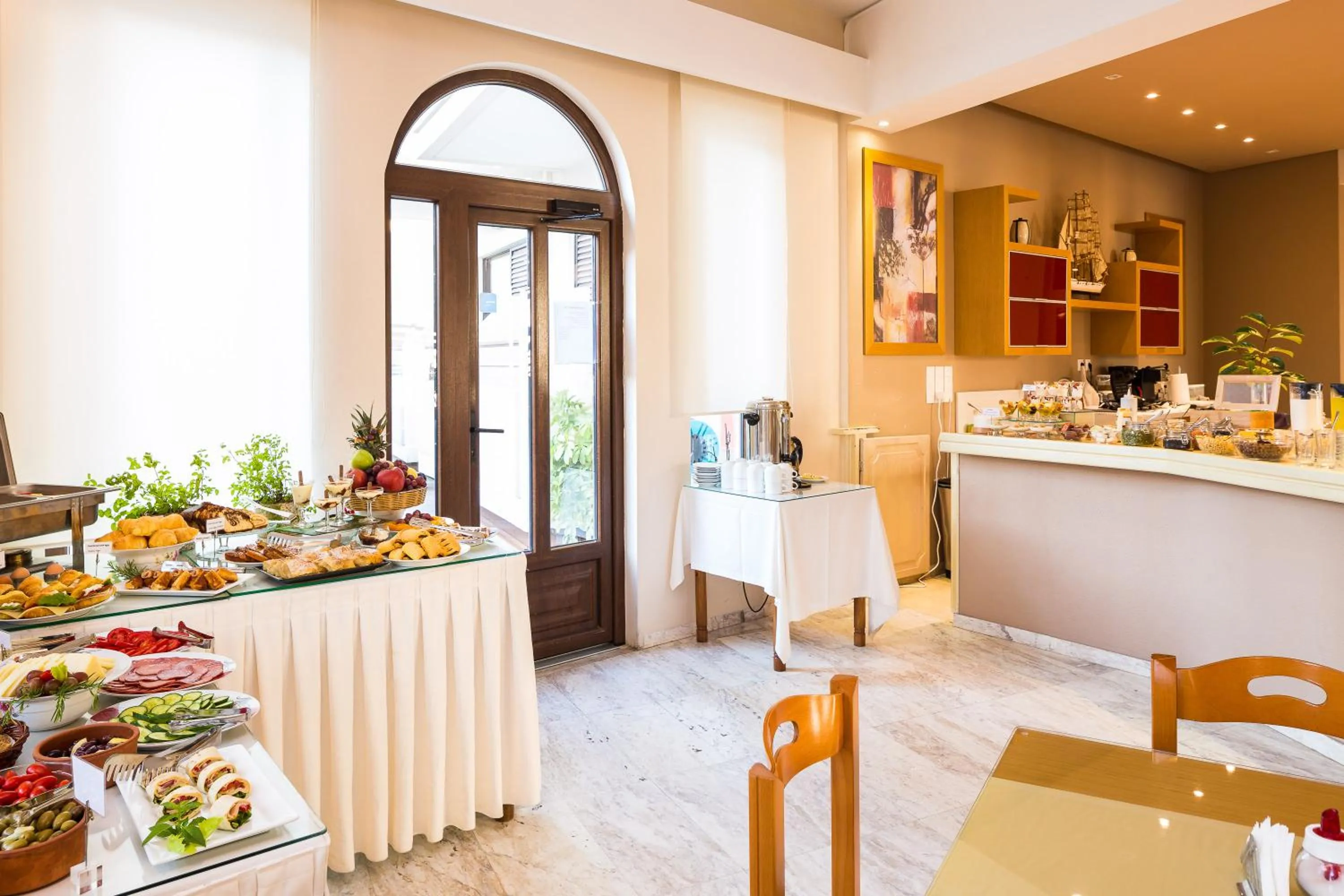 Breakfast in Eltina Hotel