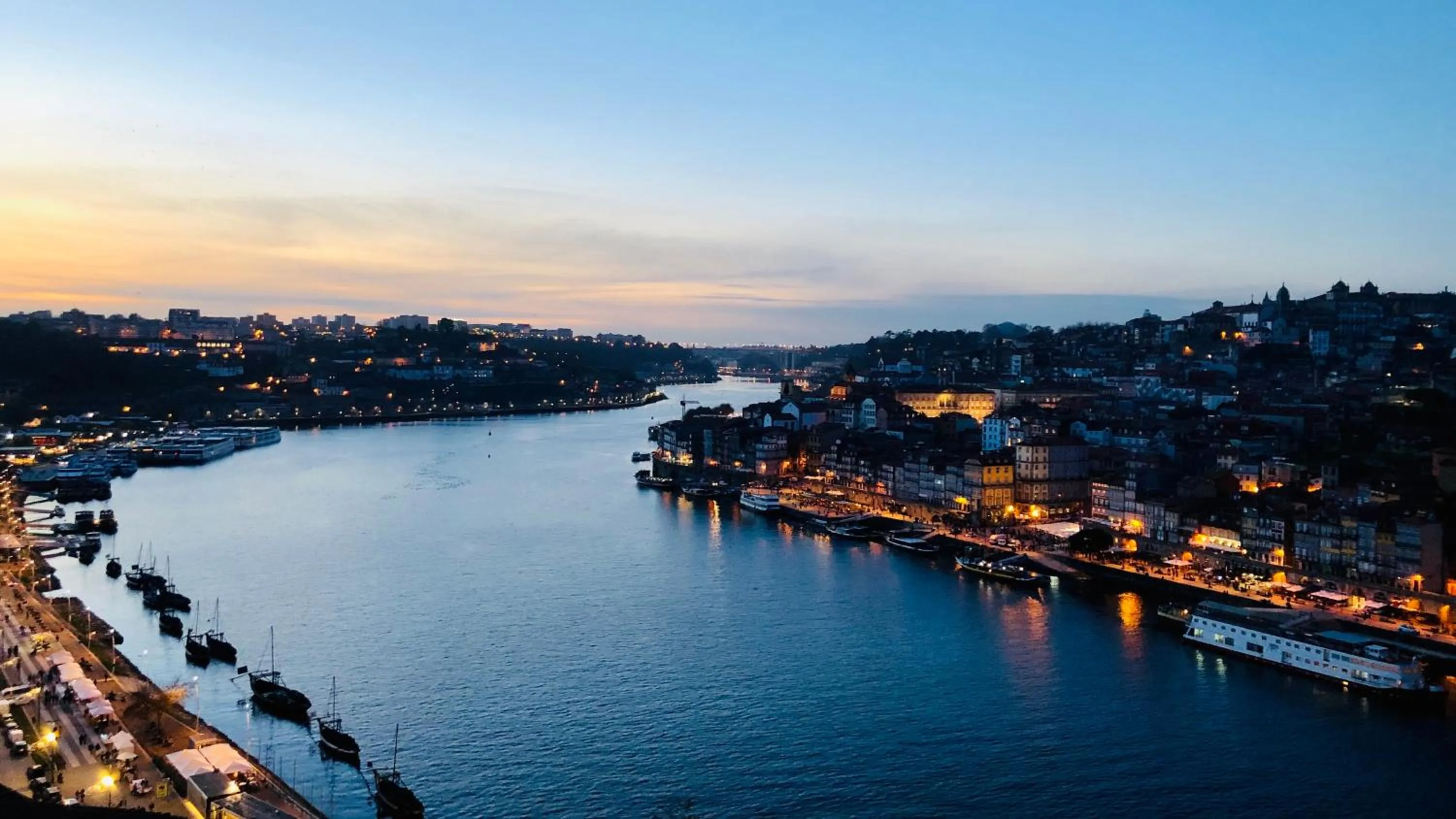 Sunset in Boreal Porto Gaia - Patio & Pool