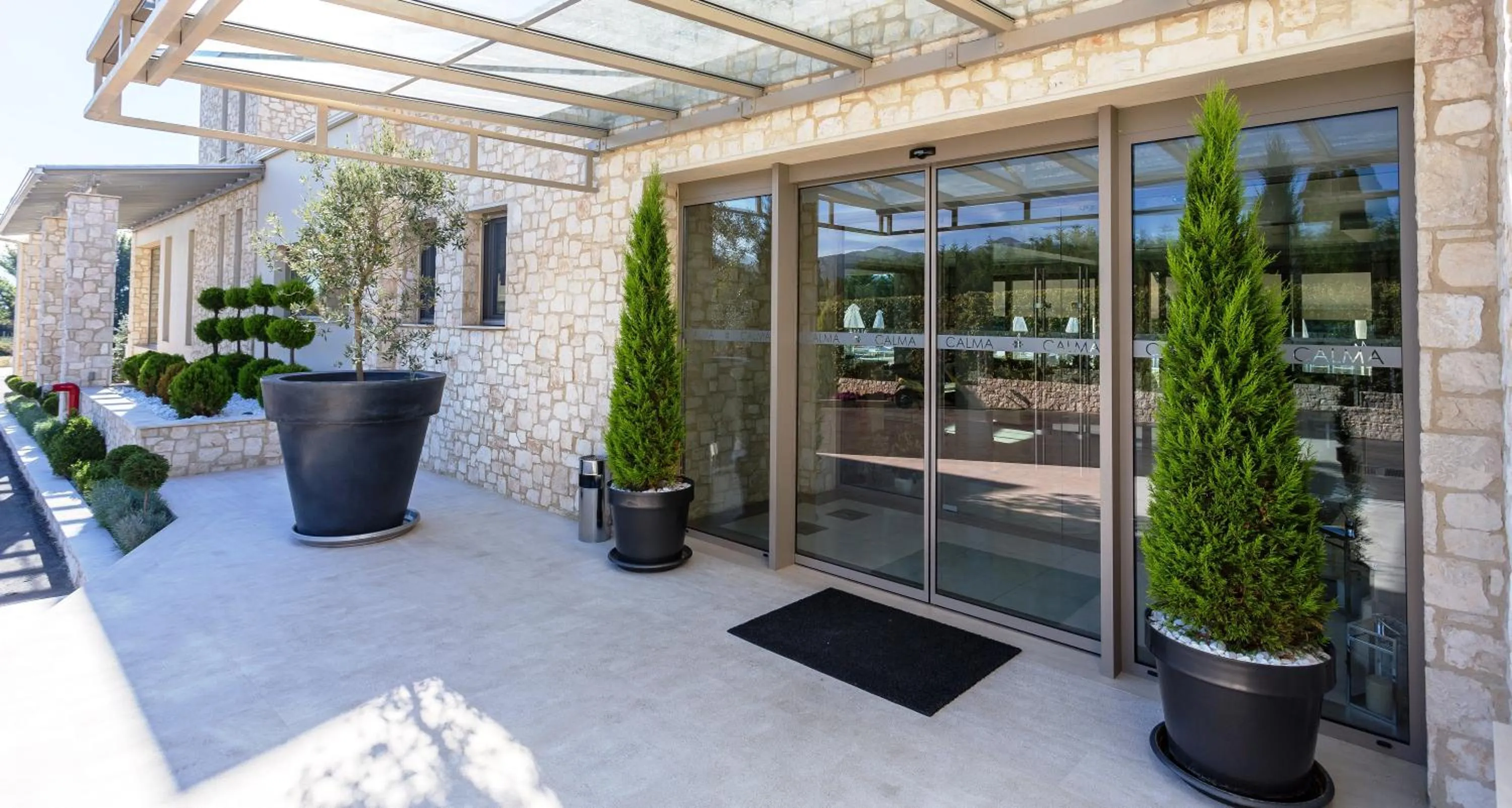 Facade/entrance in Calma Hotel & Spa