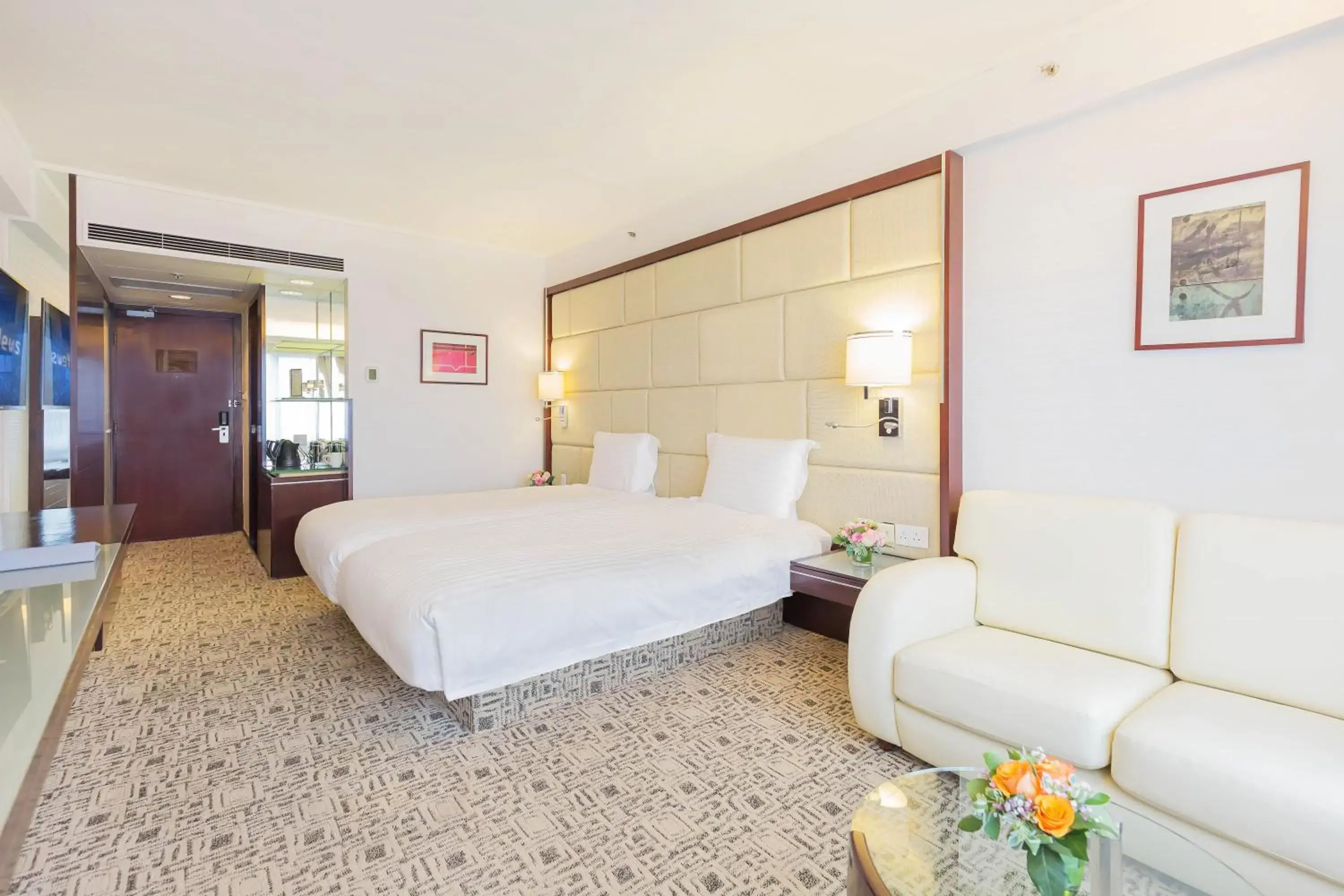 Prime Deluxe King or Twin Room in Regal Airport Hotel Prime Deluxe King or Twin Room in Regal Airport Hotel