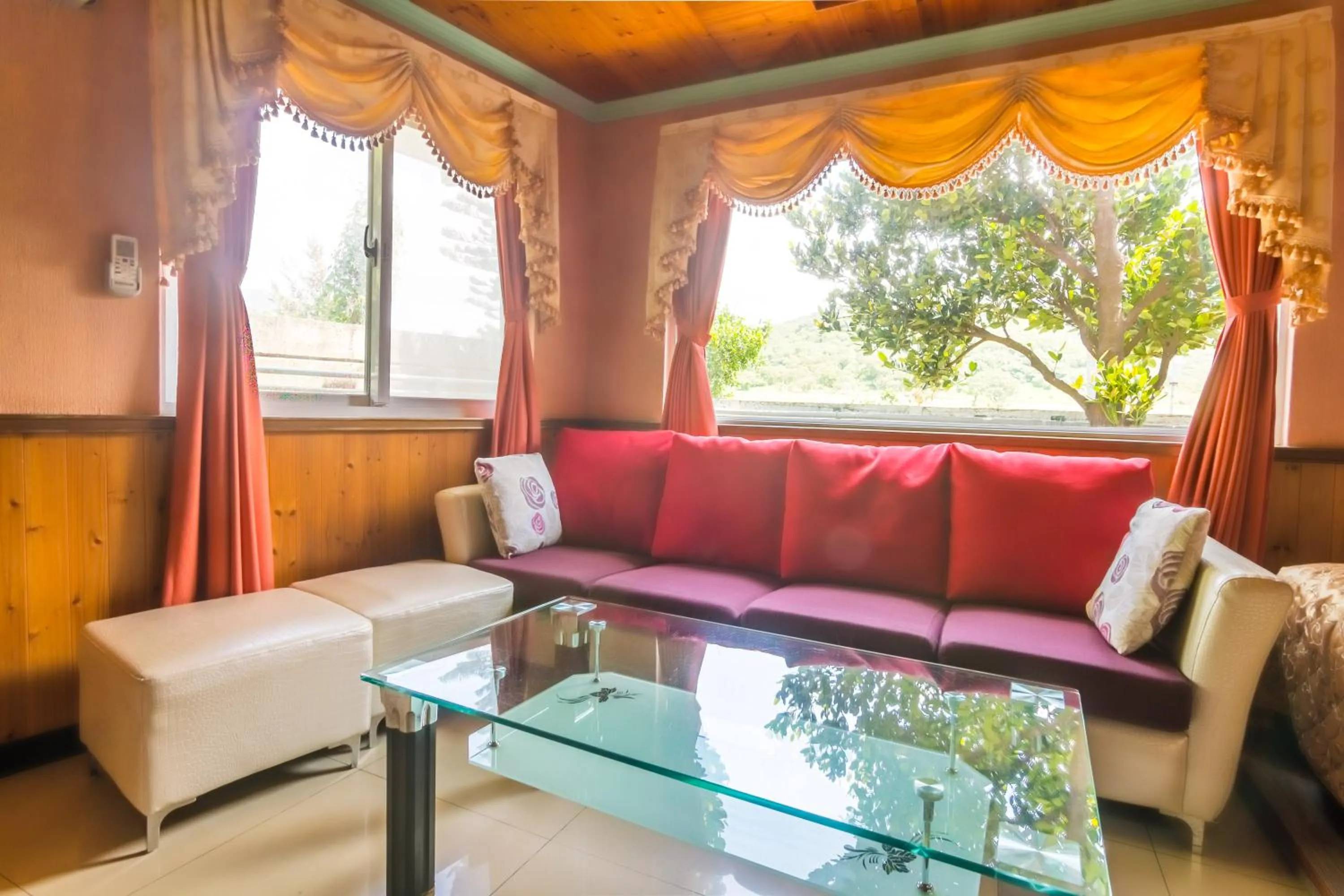 Seating area in Kenting Maya-House B&B