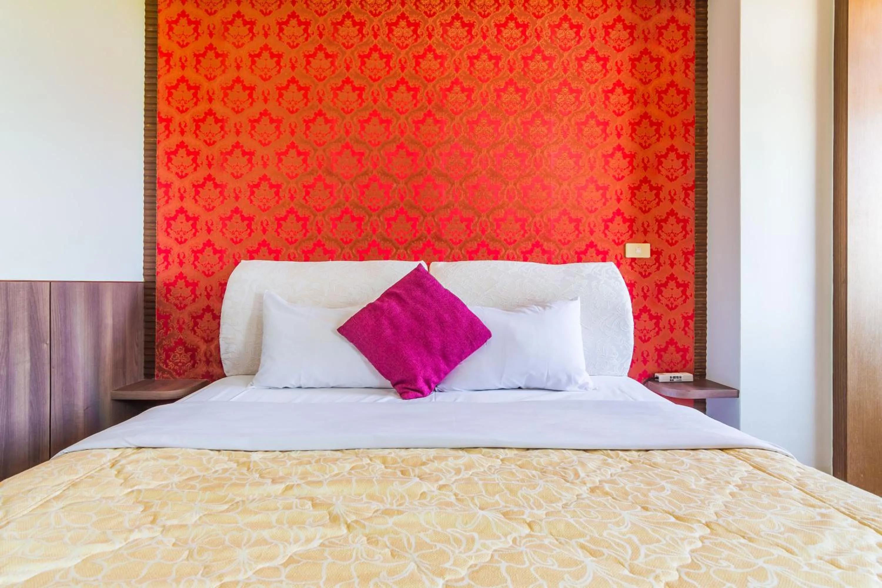 Bed in Kenting Maya-House B&B