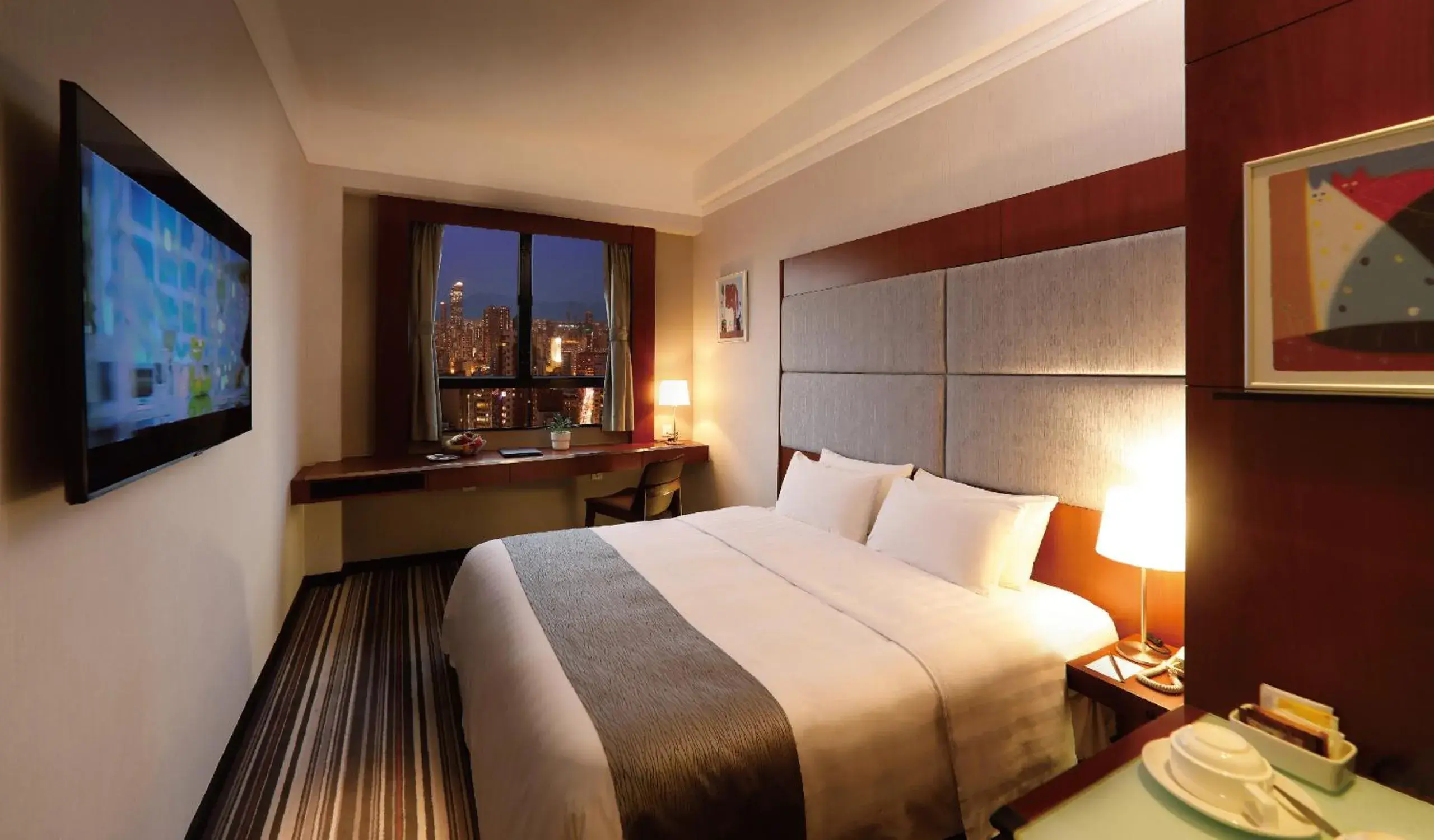 City Vista King Room in B P International City Vista King Room in B P International