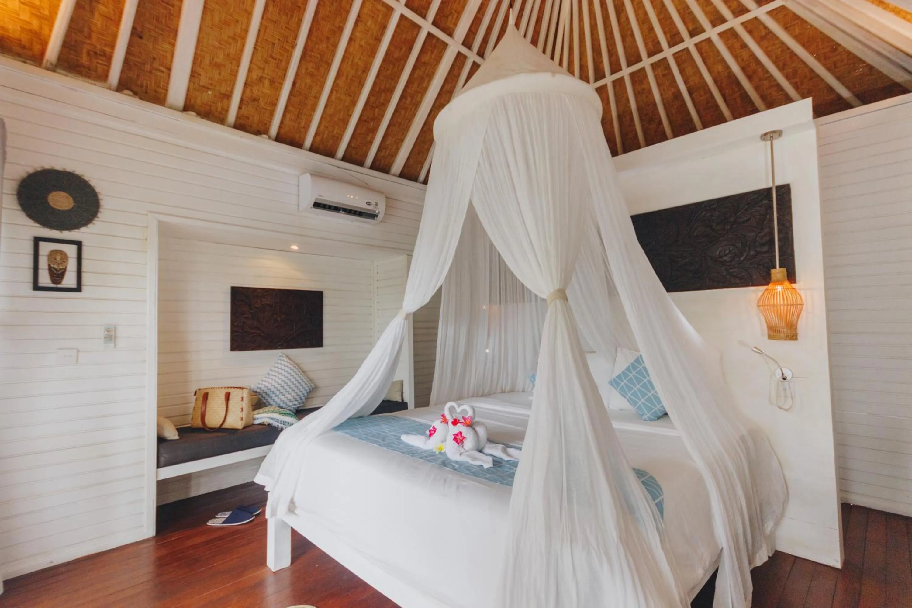 Bed in Shrining Cottages Lembongan