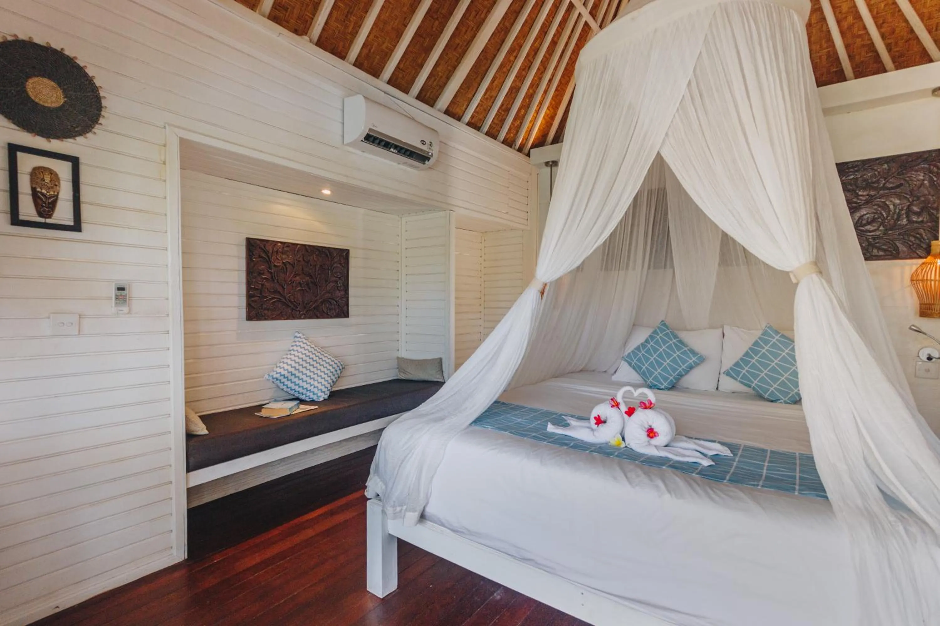 Bed in Shrining Cottages Lembongan