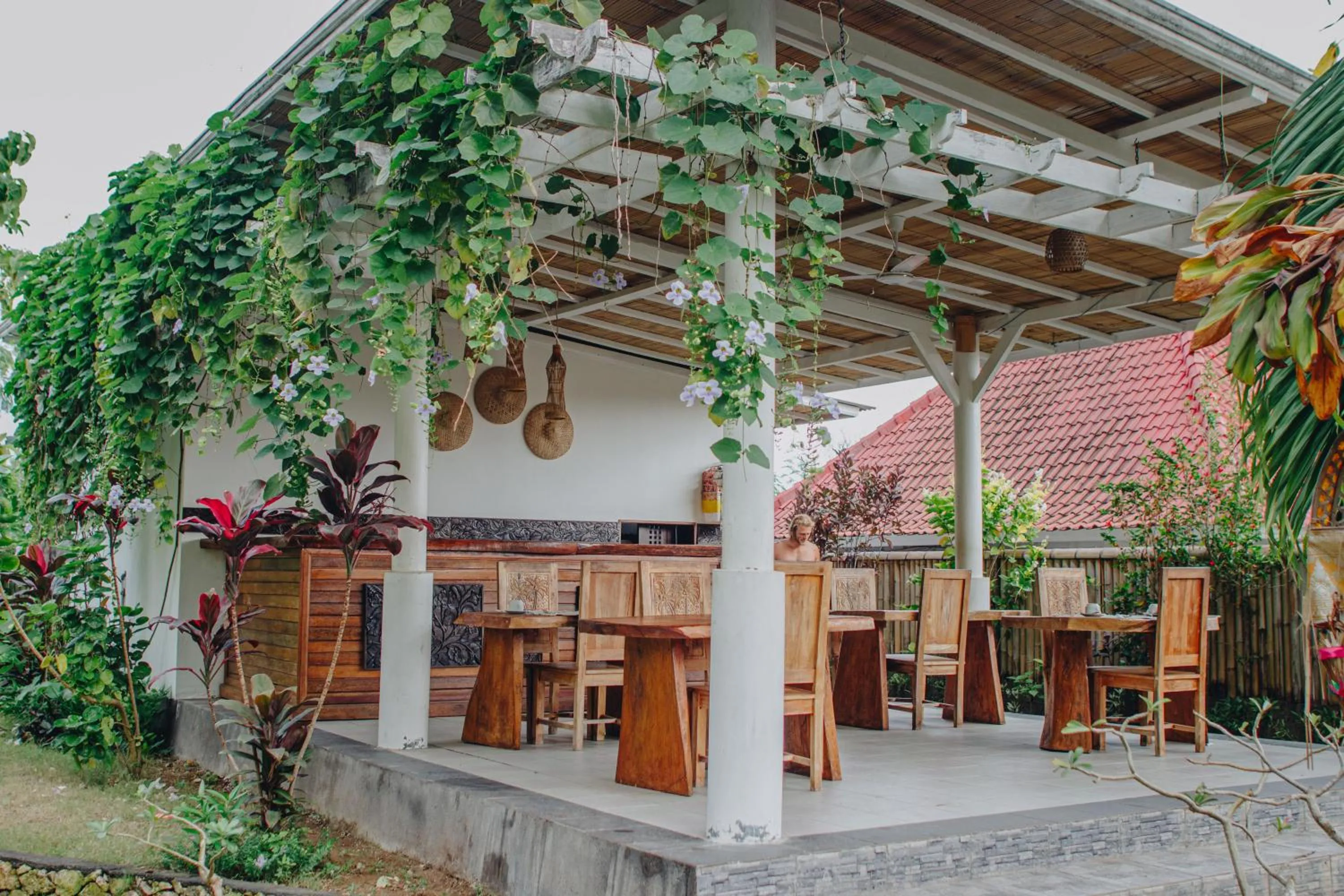 Restaurant/places to eat in Shrining Cottages Lembongan