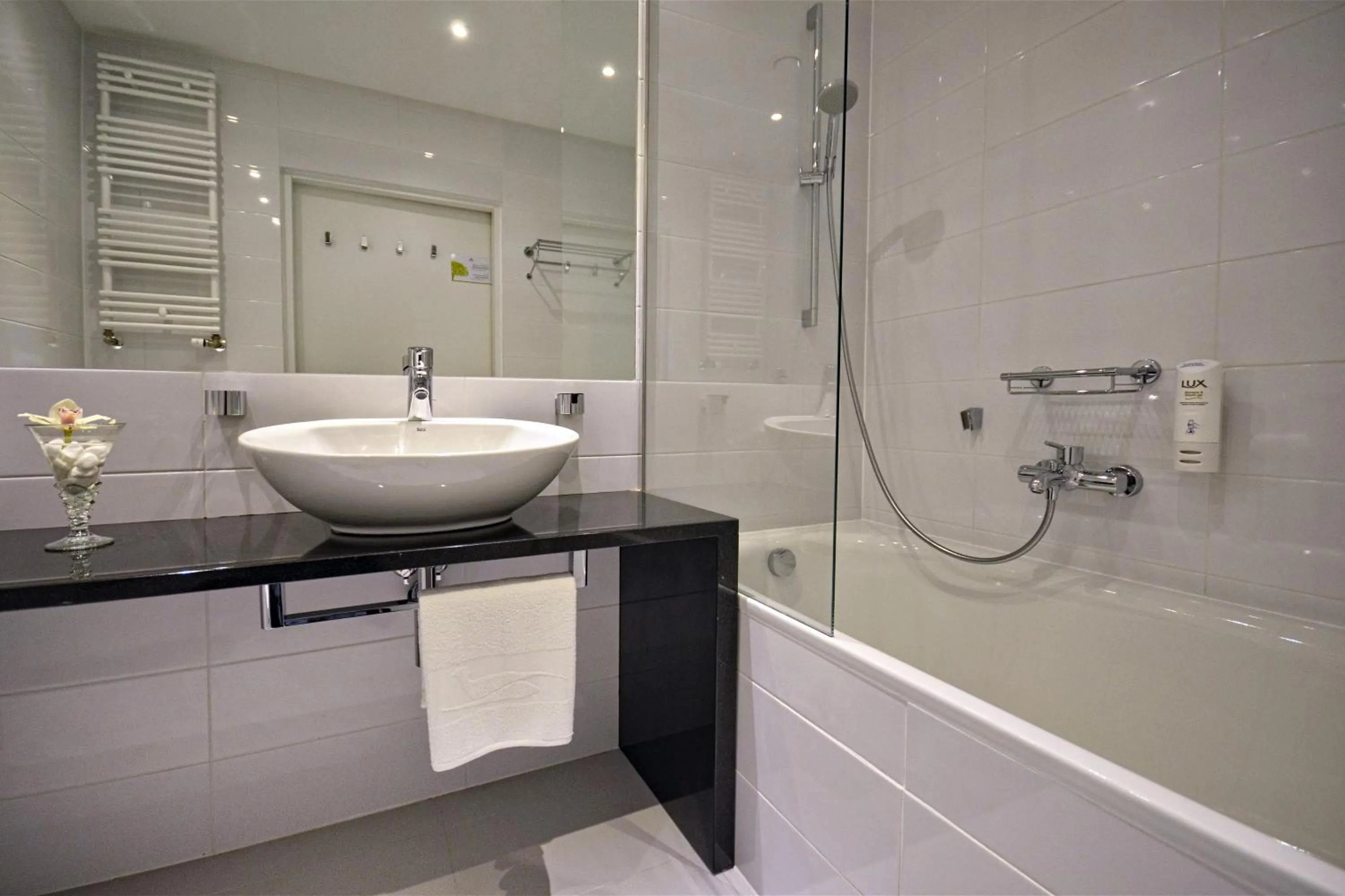 Bathroom in Hotel Bażantowo Sport