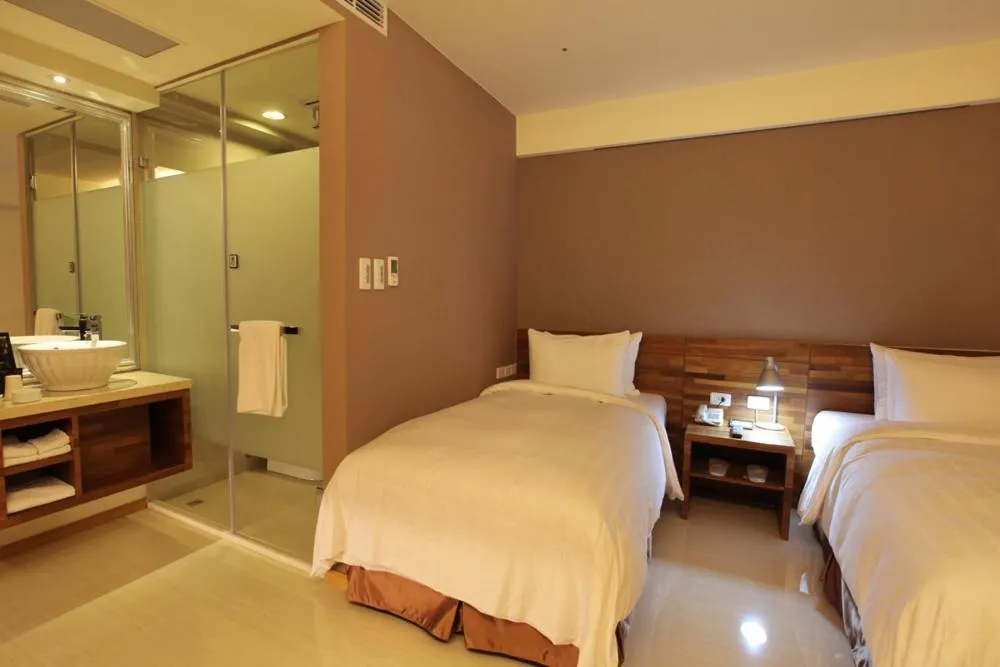 Photo of the whole room, Bed in Nest Hotel