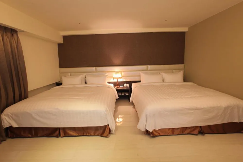 Photo of the whole room, Bed in Nest Hotel