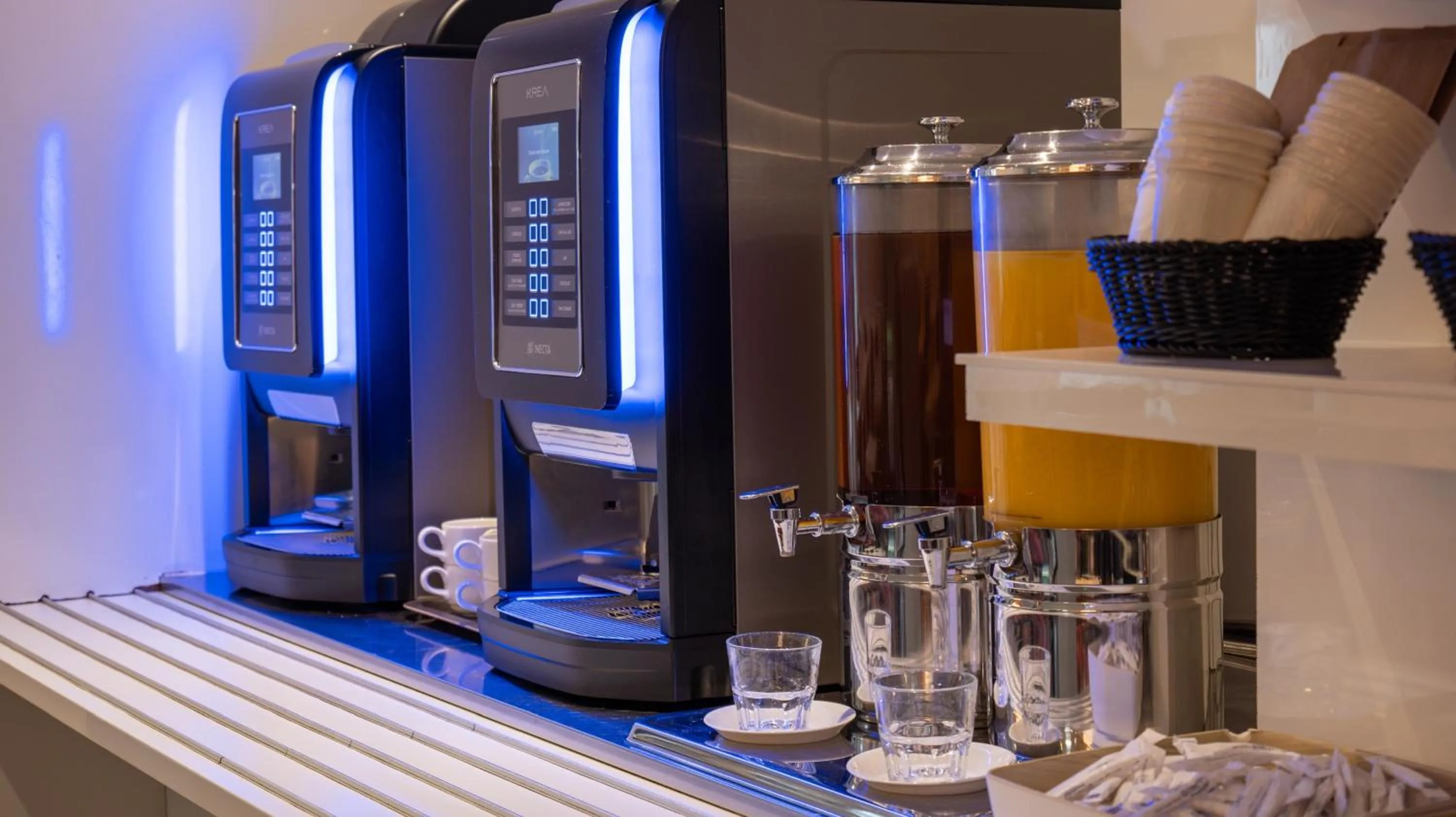 Breakfast in Holiday Inn Express Dijon by IHG