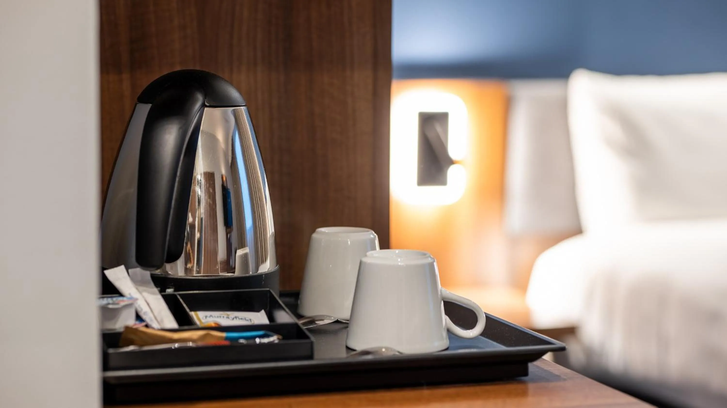 Photo of the whole room, Bed in Holiday Inn Express Dijon by IHG