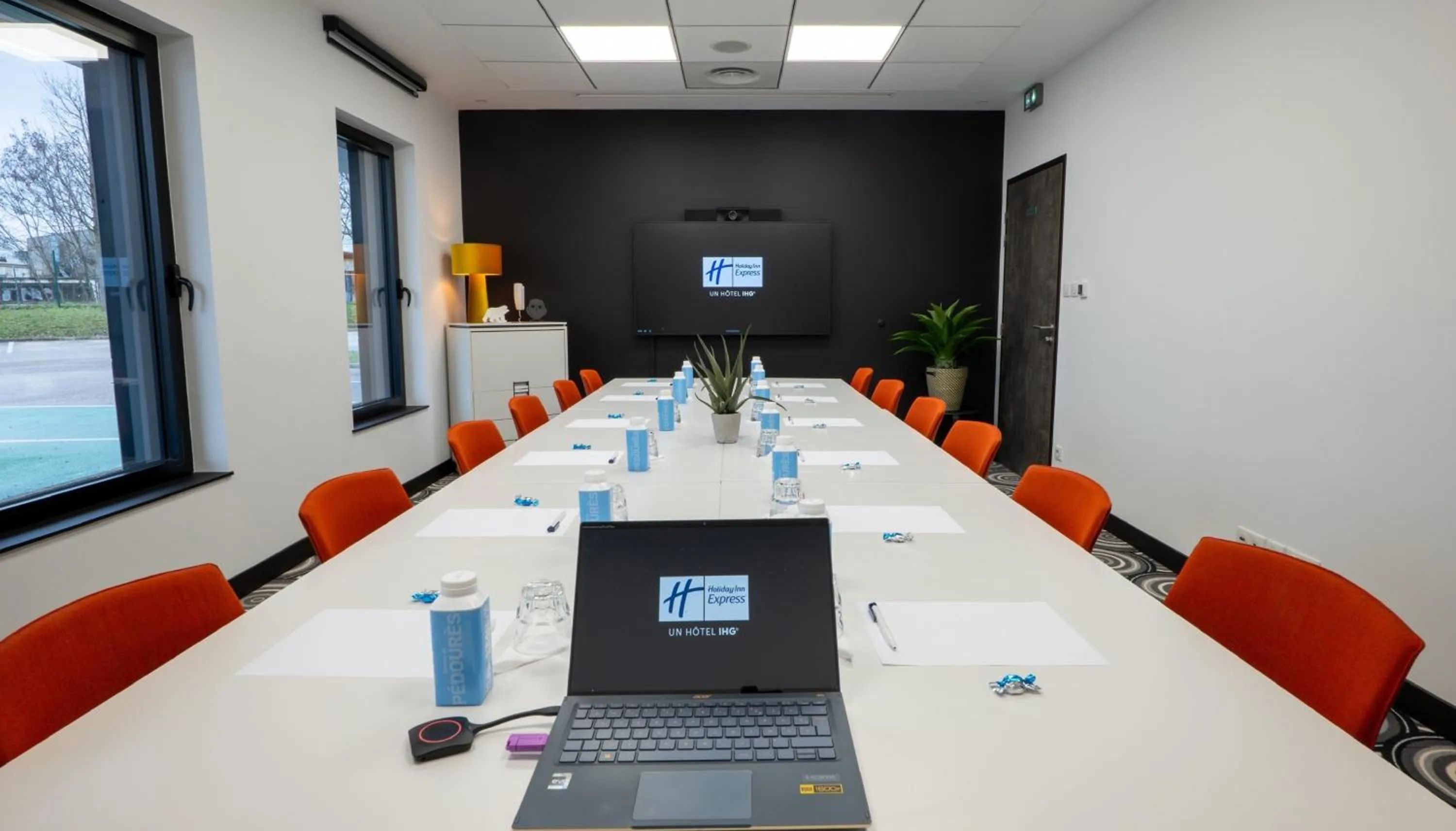 Meeting/conference room in Holiday Inn Express Dijon by IHG