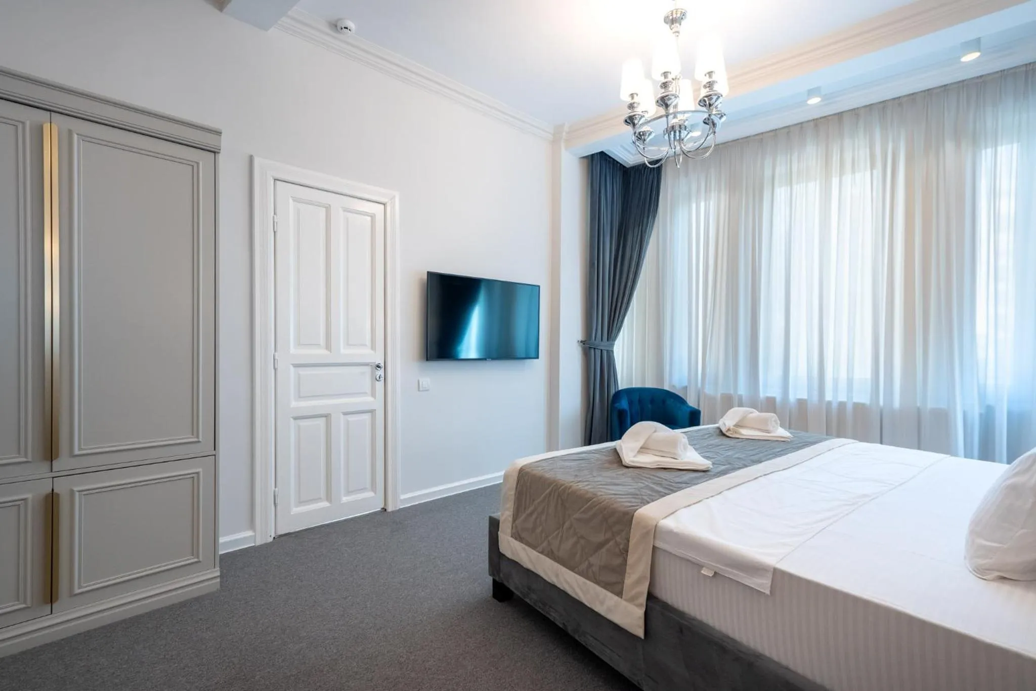 Bed in HIGHLINE DOWNTOWN ApartHotel OLDTOWN UNIRII SQUARE