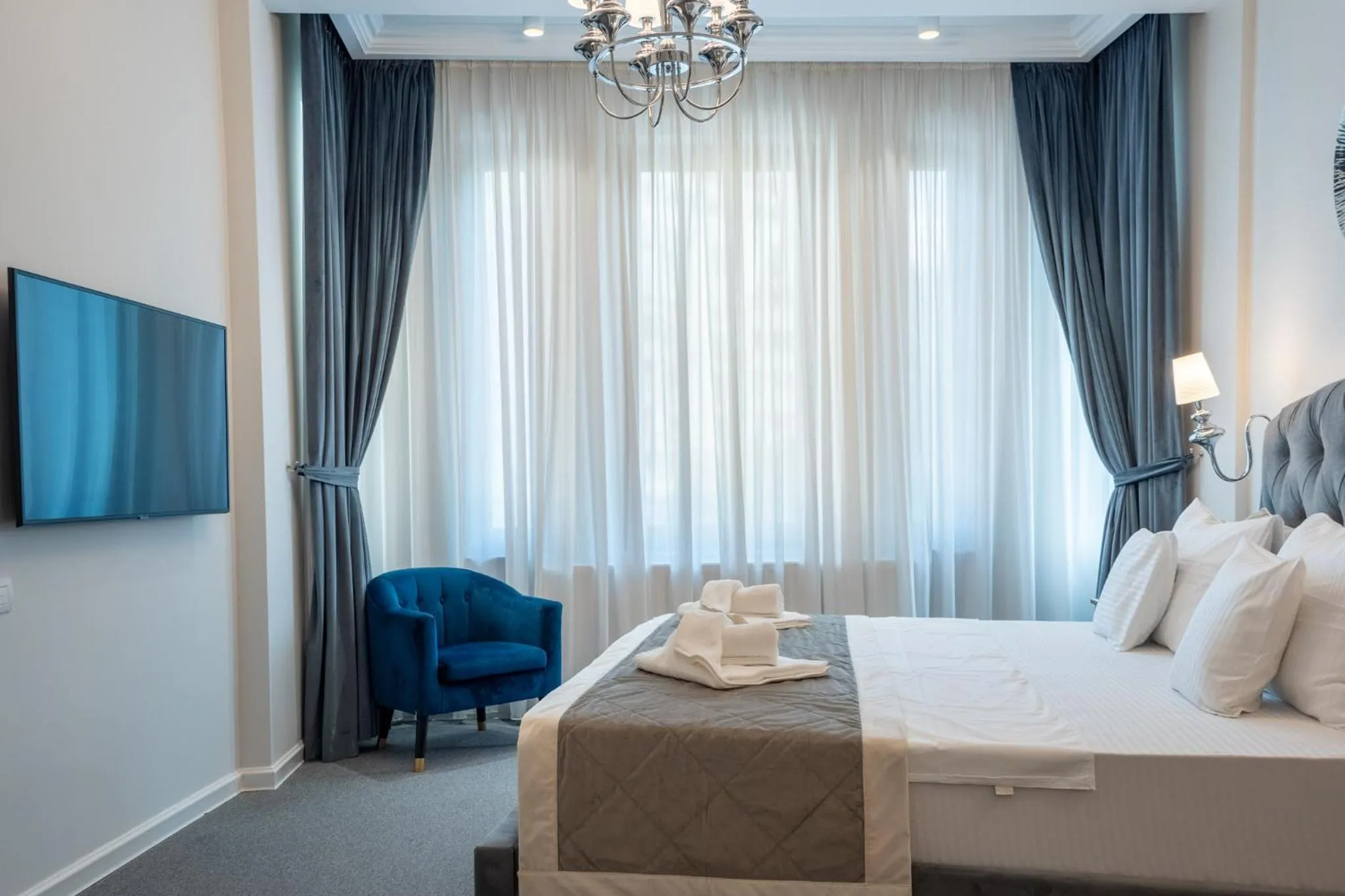 Bed in HIGHLINE DOWNTOWN ApartHotel OLDTOWN UNIRII SQUARE