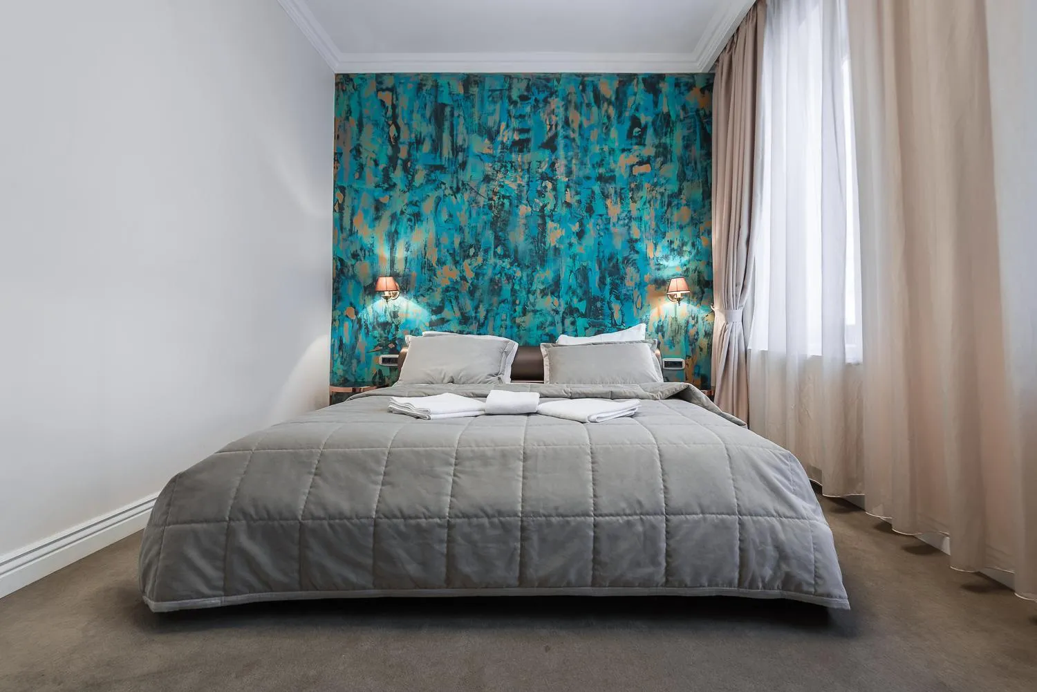 Bed in HIGHLINE DOWNTOWN ApartHotel OLDTOWN UNIRII SQUARE