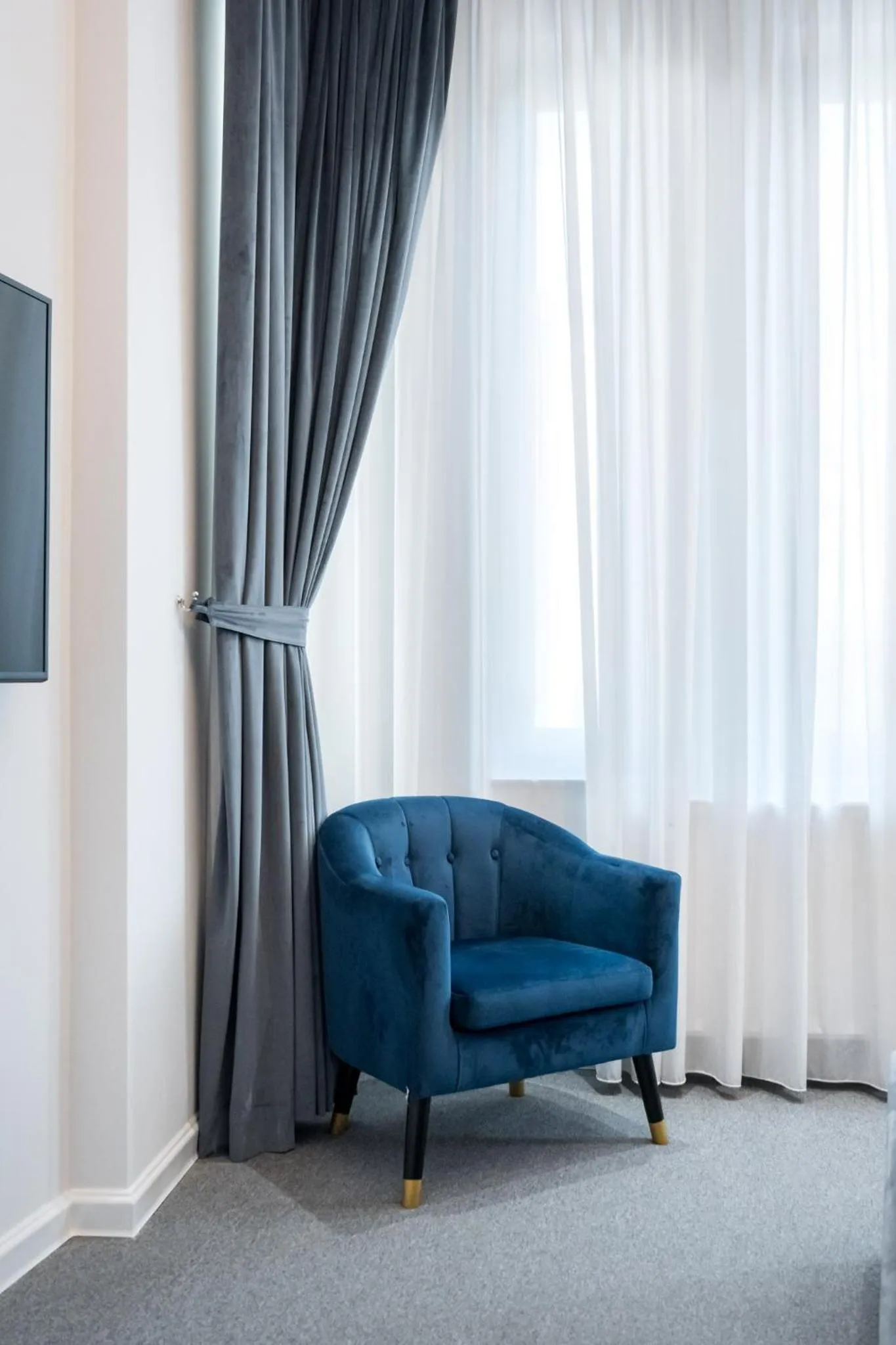 TV and multimedia in HIGHLINE DOWNTOWN ApartHotel OLDTOWN UNIRII SQUARE