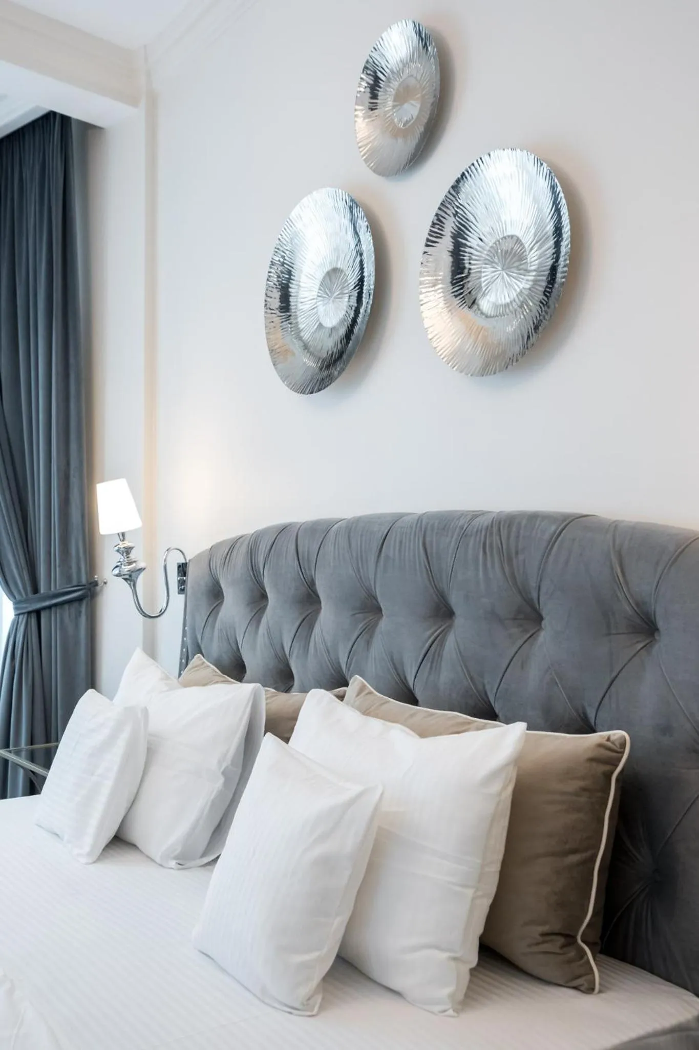 Bed in HIGHLINE DOWNTOWN ApartHotel OLDTOWN UNIRII SQUARE