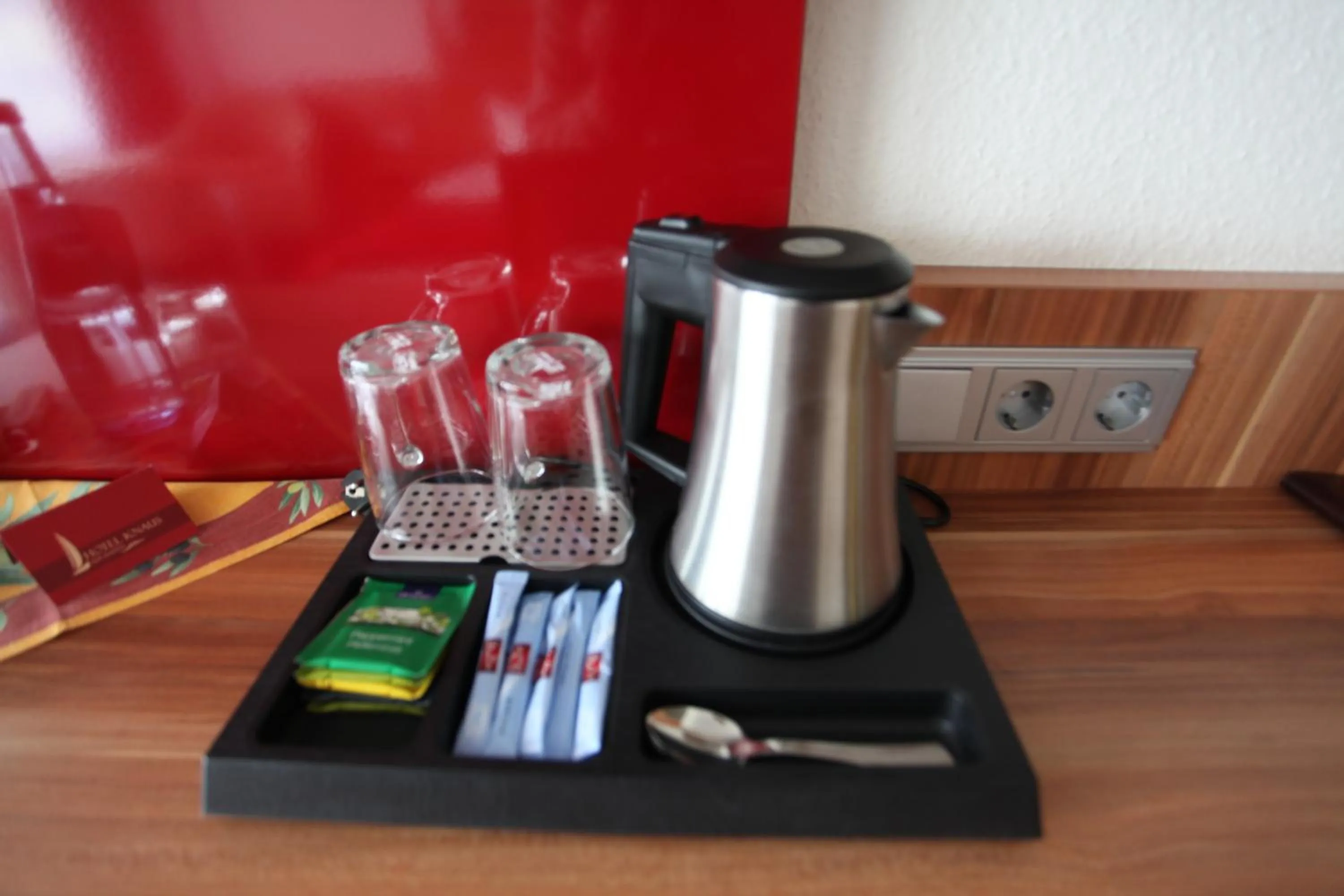 Coffee/tea facilities in Hotel Knaus am Hafen