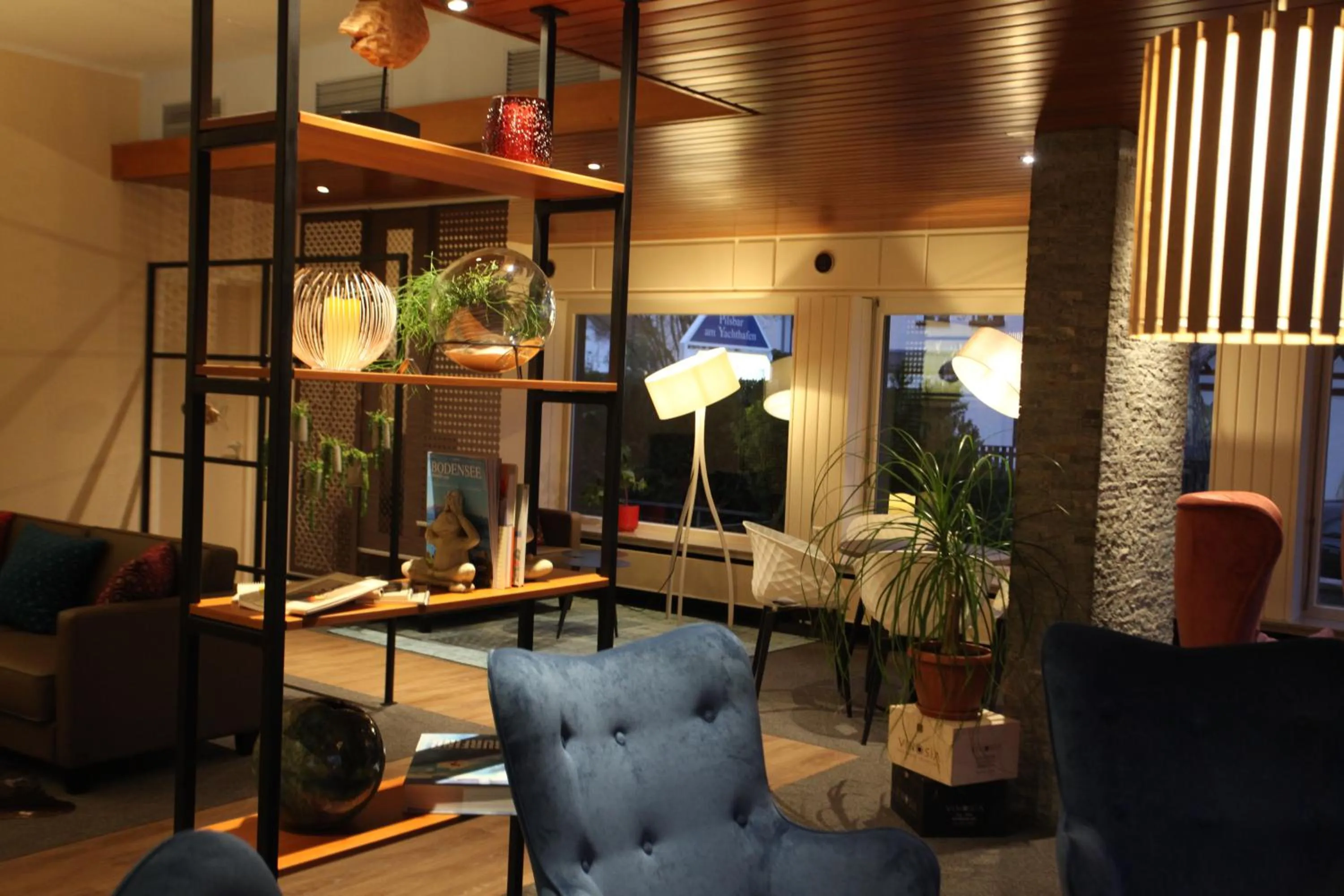 Lounge or bar in Hotel Knaus am Hafen