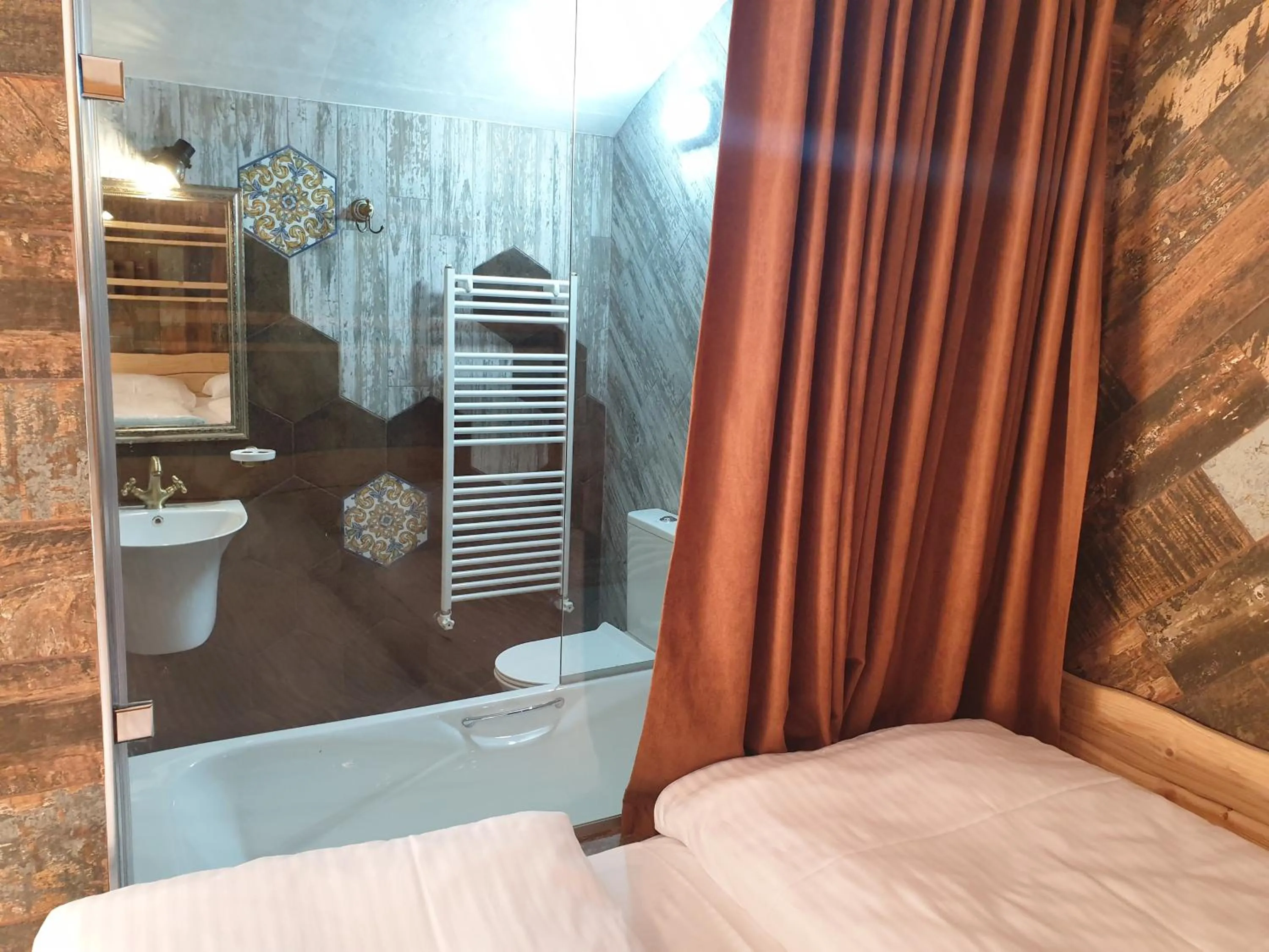 Bathroom, Bed in Cozy House