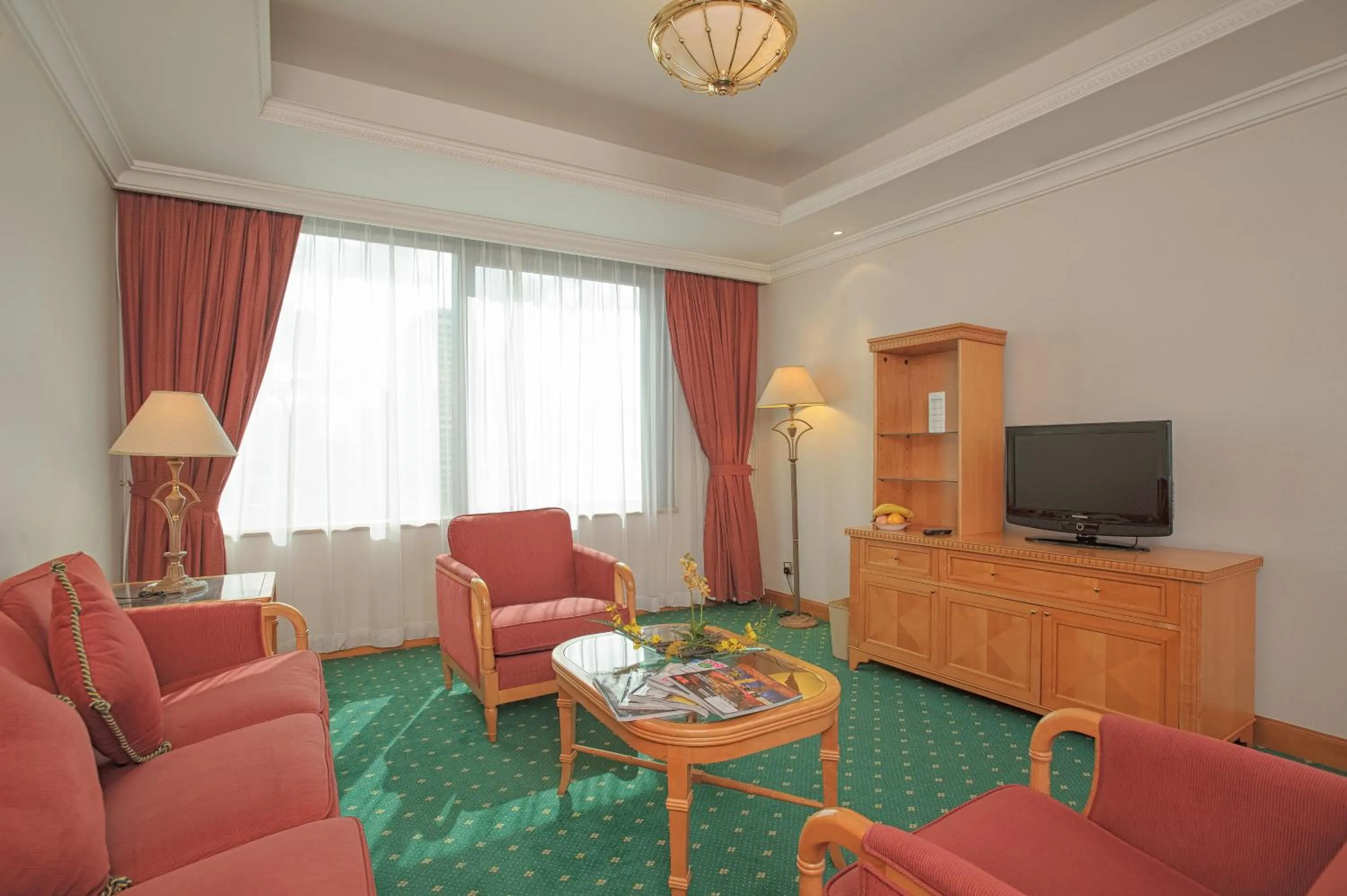 Living room in BEST WESTERN PLUS Hotel Hong Kong