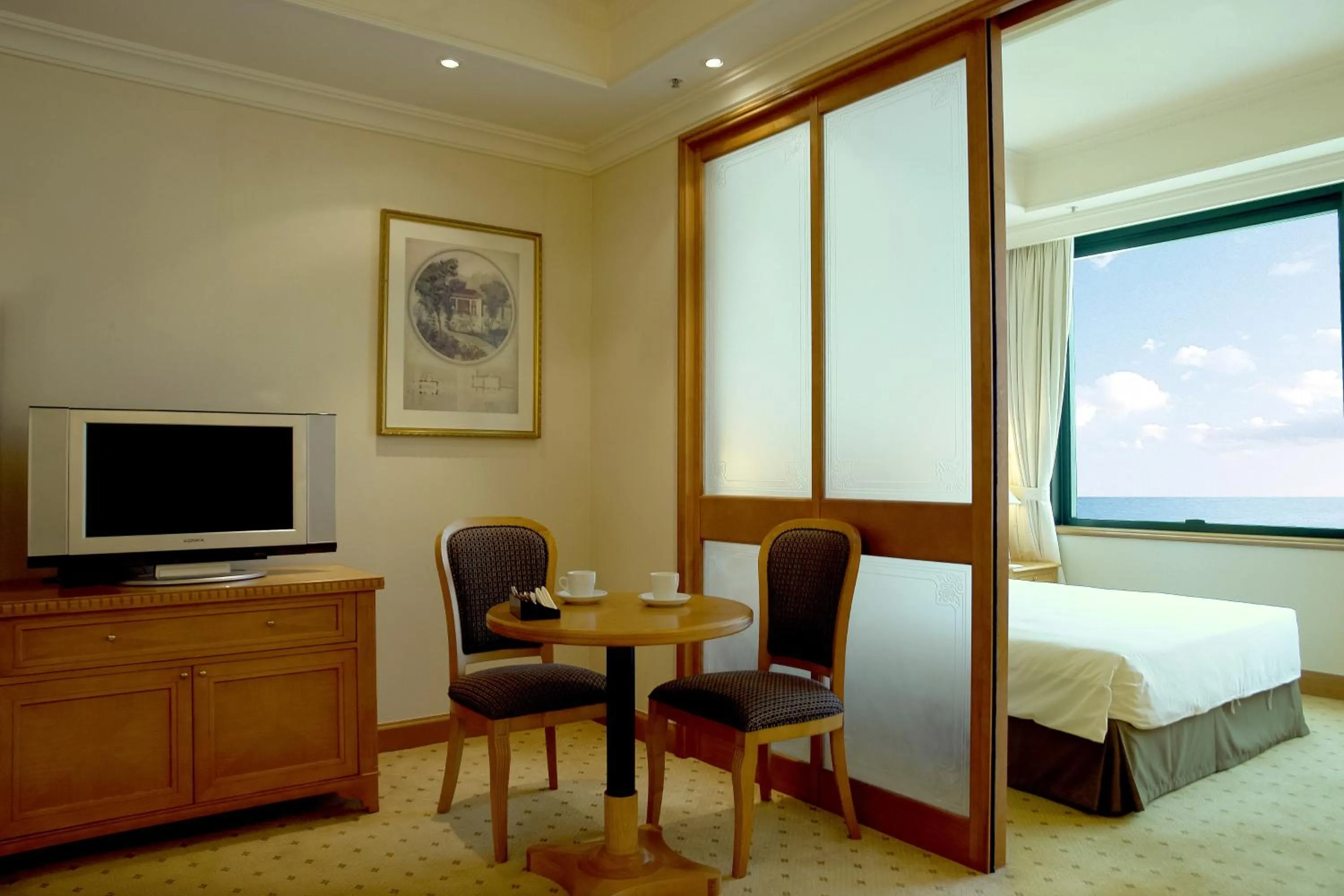 Seating area in BEST WESTERN PLUS Hotel Hong Kong