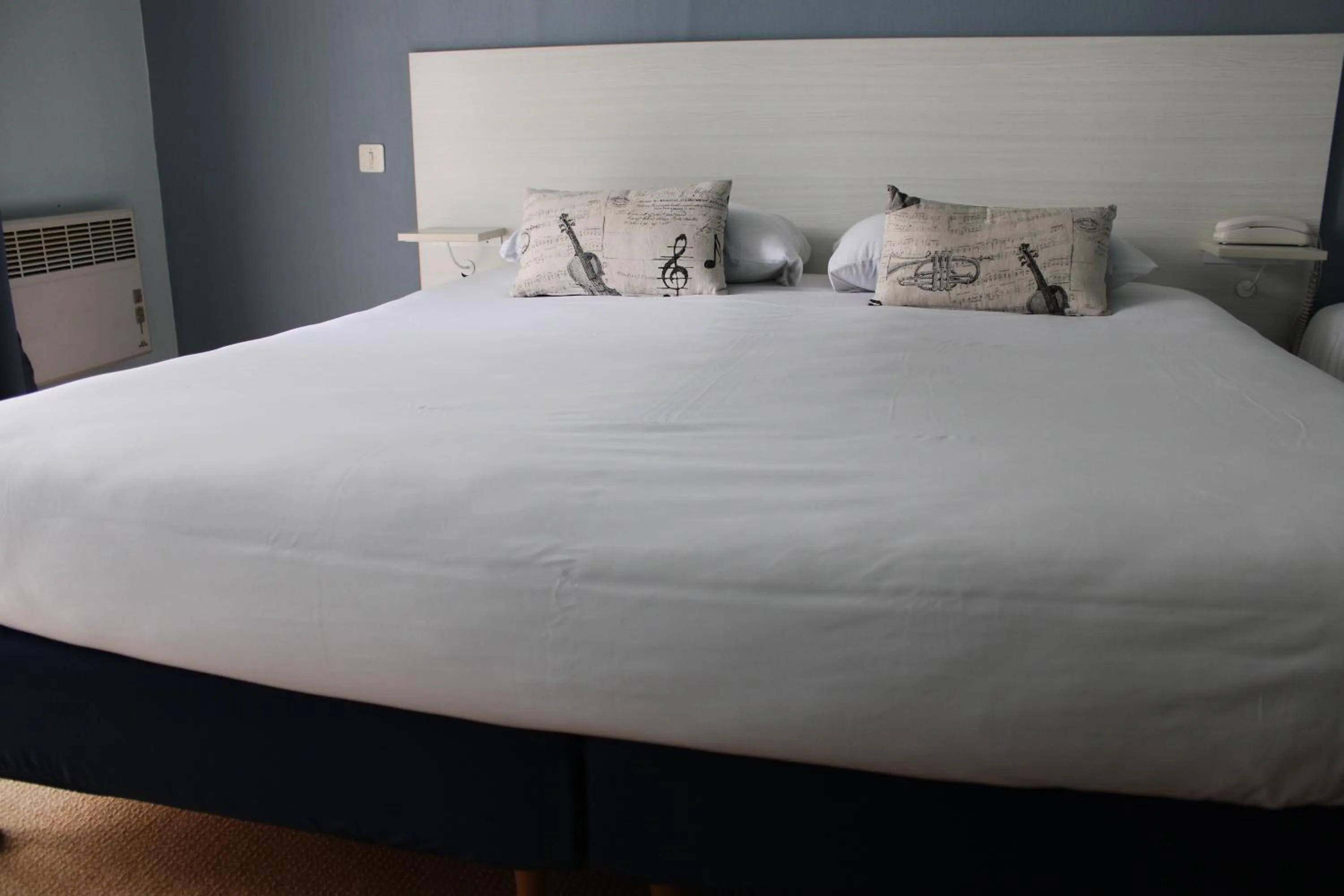 Bed in Hôtel des Dunes Noirmoutier