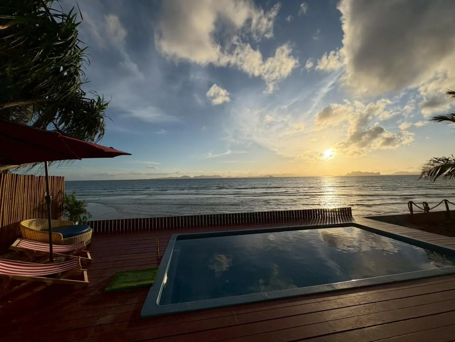 Swimming pool in Bliss Resort Krabi