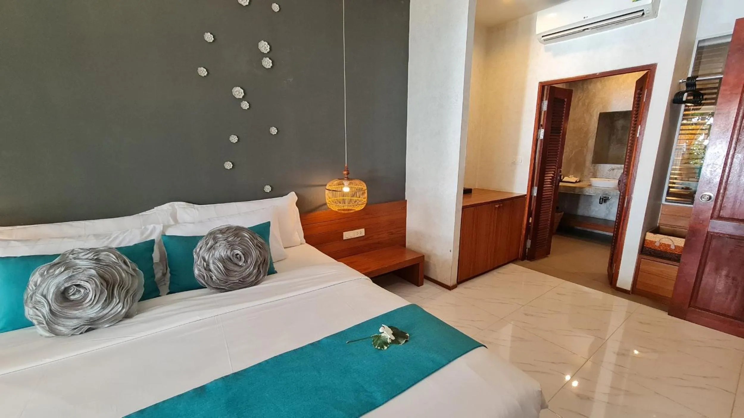 Bedroom, Bed in Bliss Resort Krabi