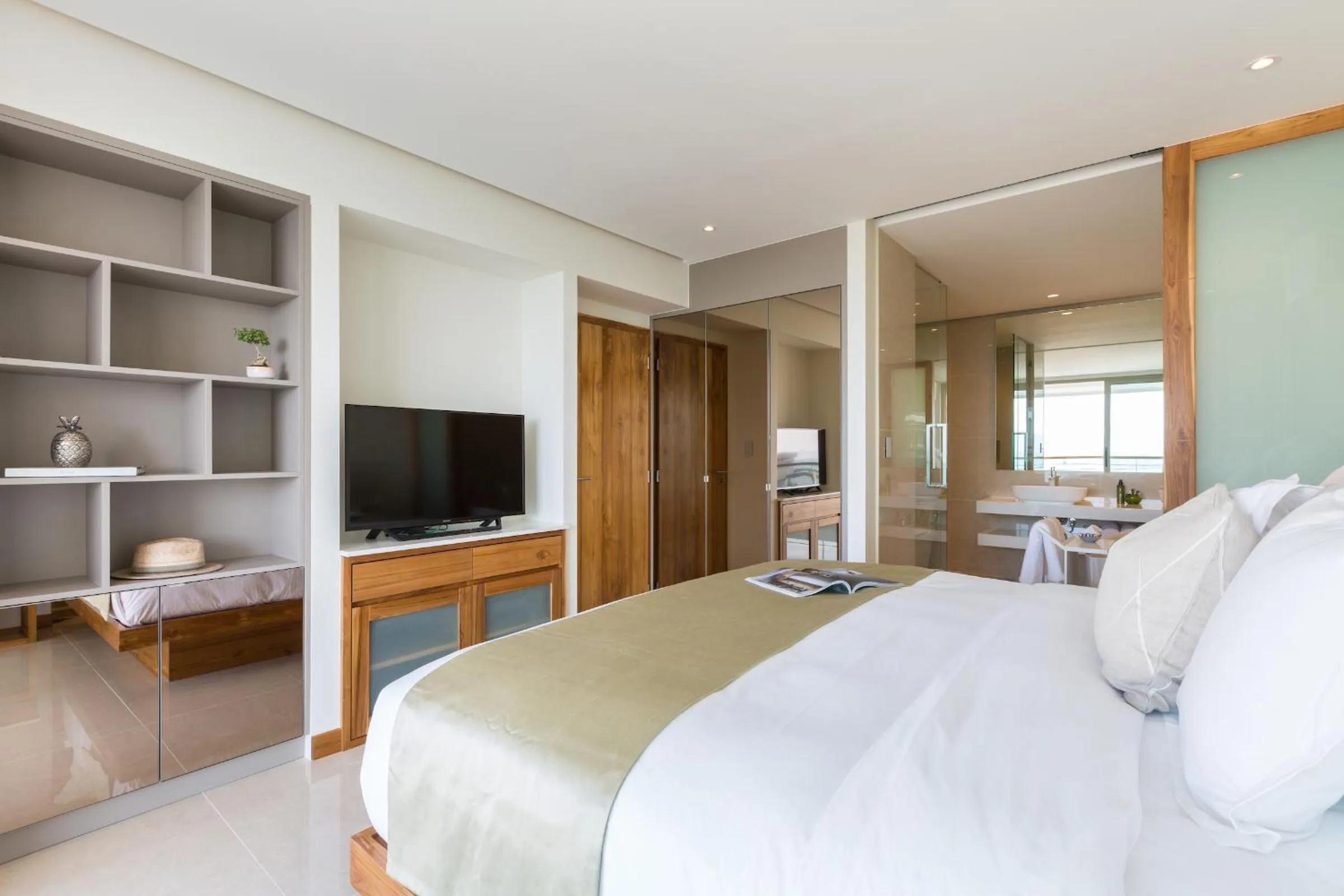 Bed in Chi - The Residence