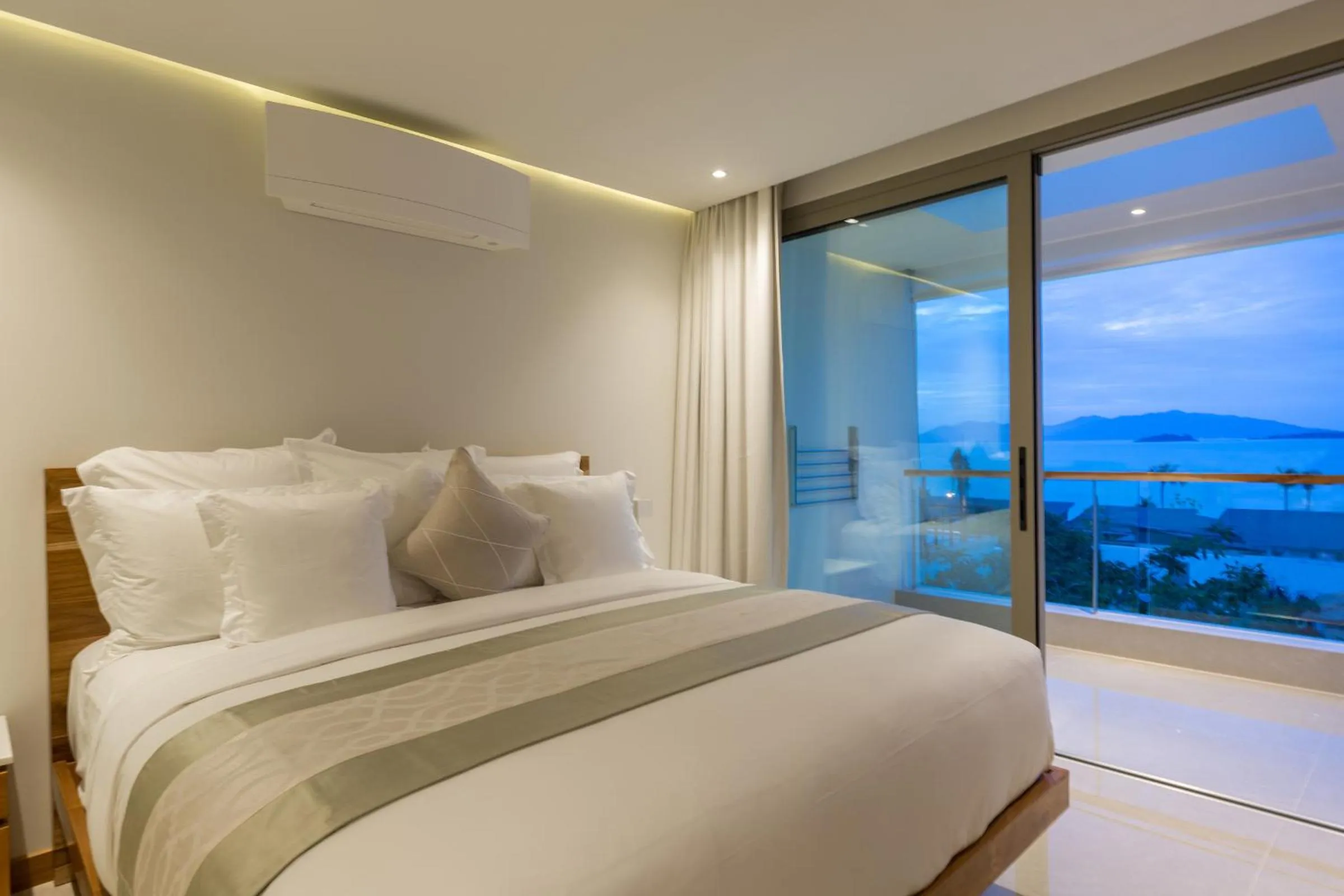 Bed in Chi - The Residence