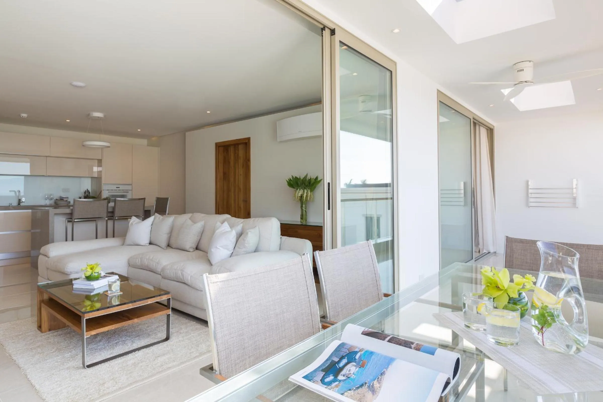 Seating area in Chi - The Residence