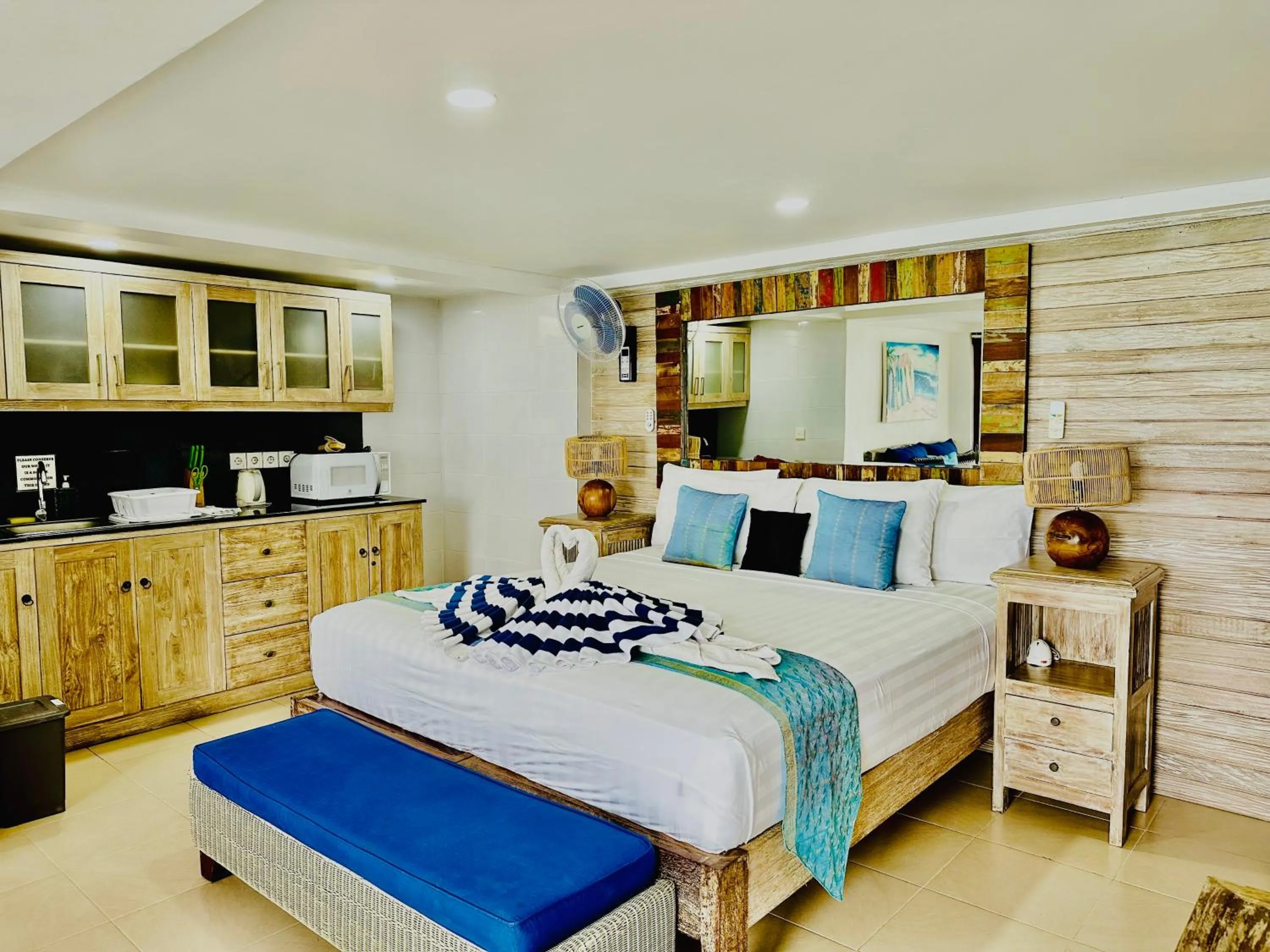 Bed in Lembongan Sanctuary Villas