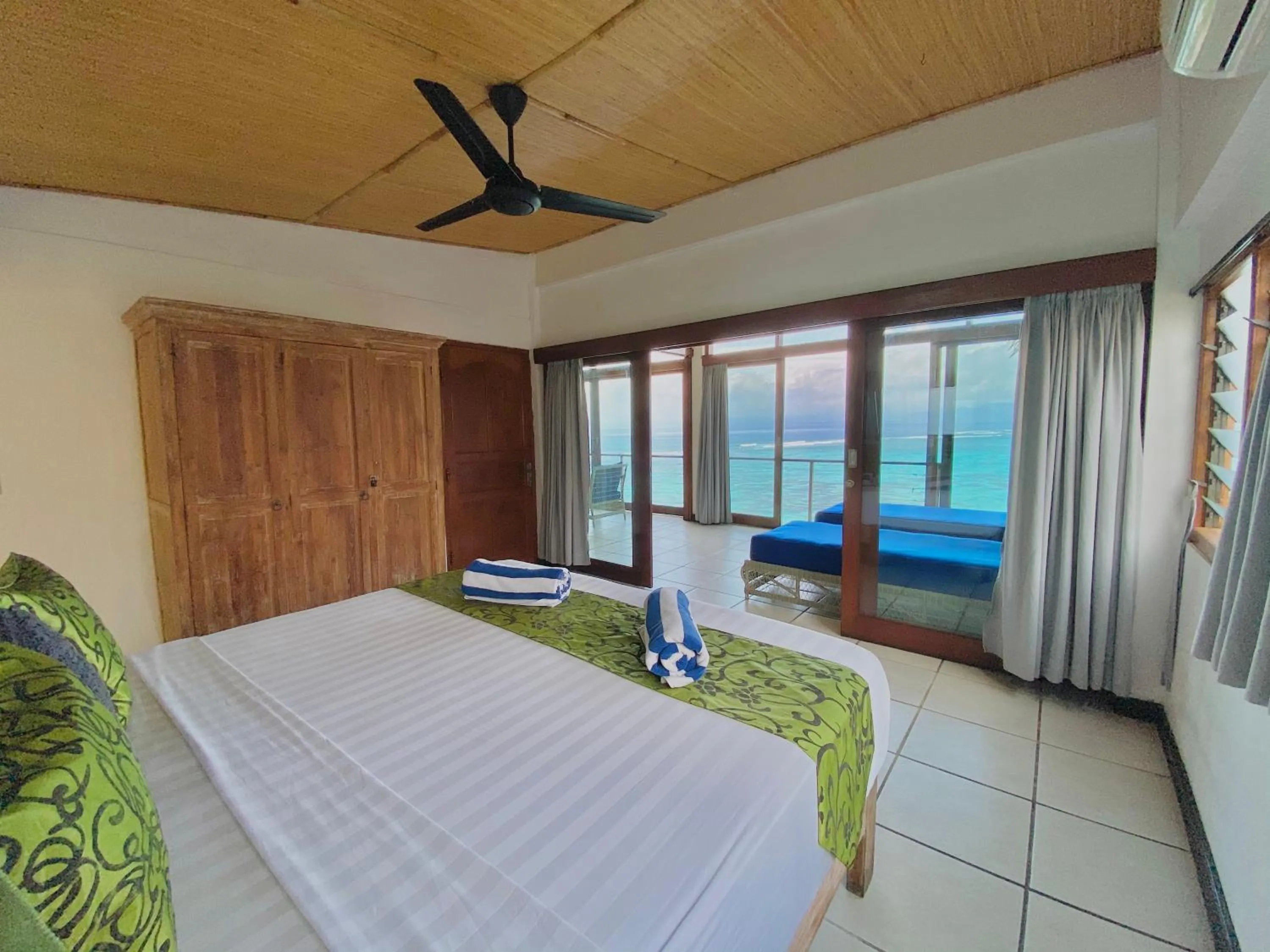 Bed in Lembongan Sanctuary Villas