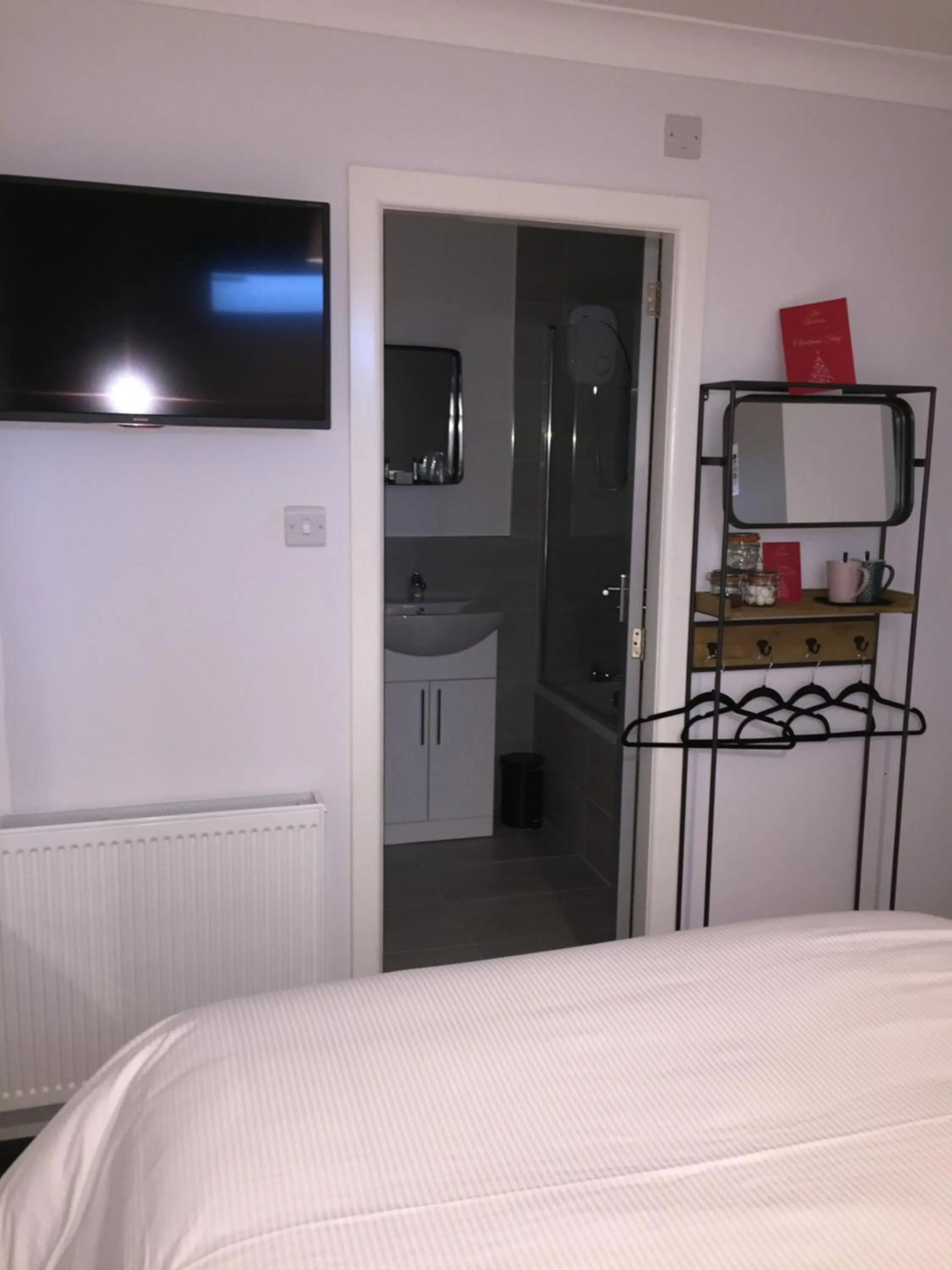 TV and multimedia, Bed in The Reubens