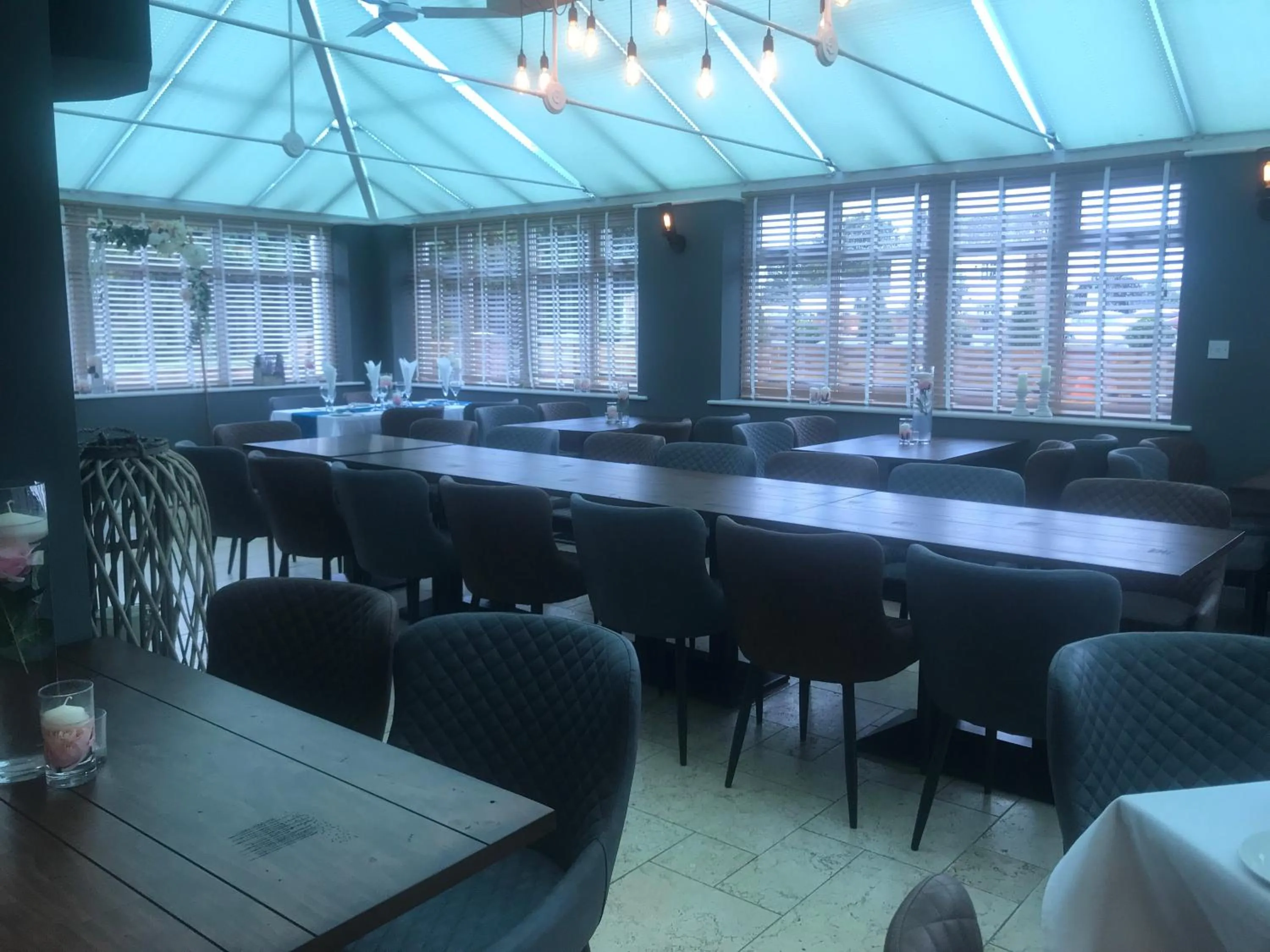 Restaurant/places to eat in The Reubens