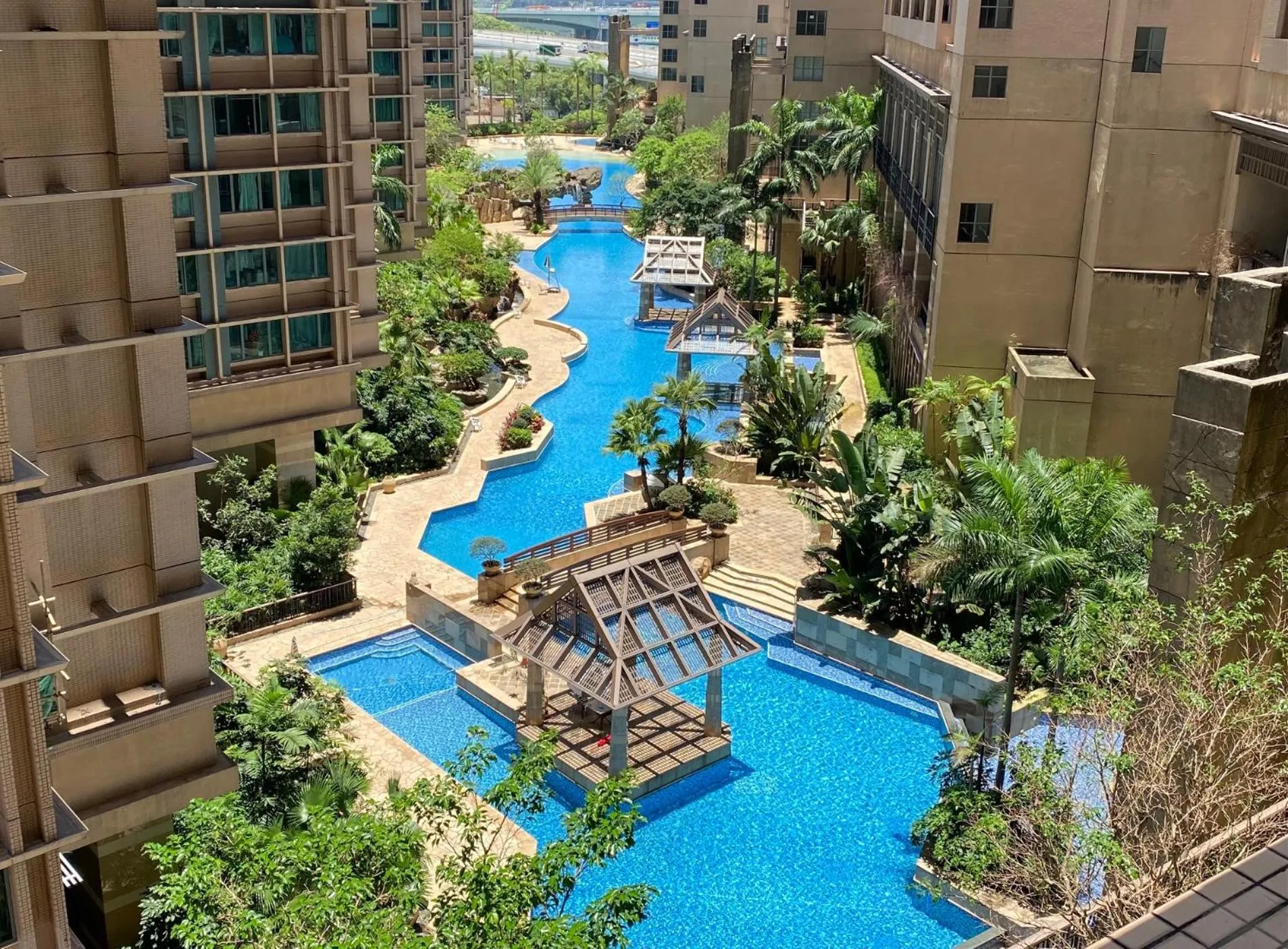 Swimming pool in Rambler Oasis Hotel