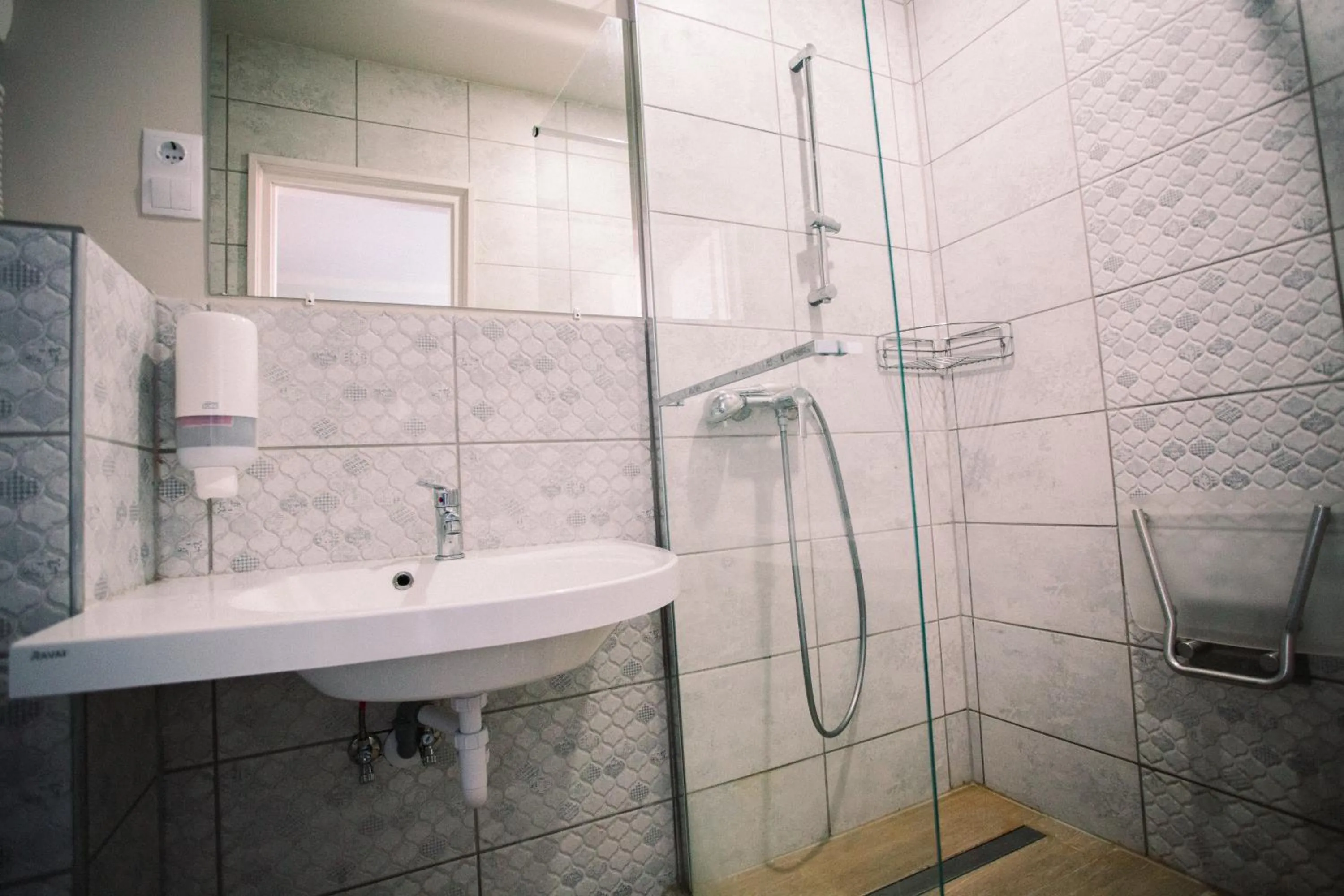 Bathroom in Ötösfogat Panzió