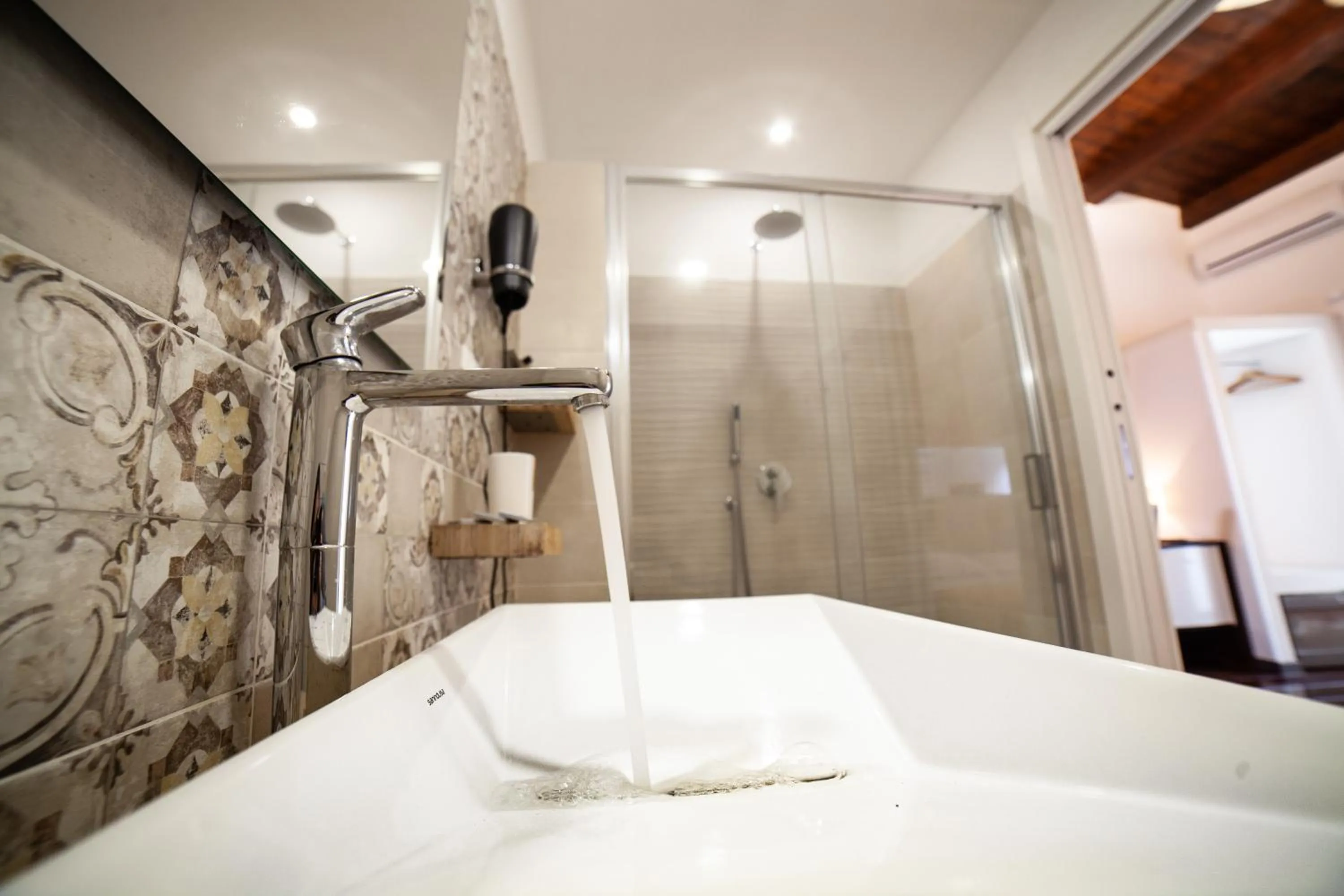 Shower in B&B Ninfeo Siracusa - Rooms & Breakfast
