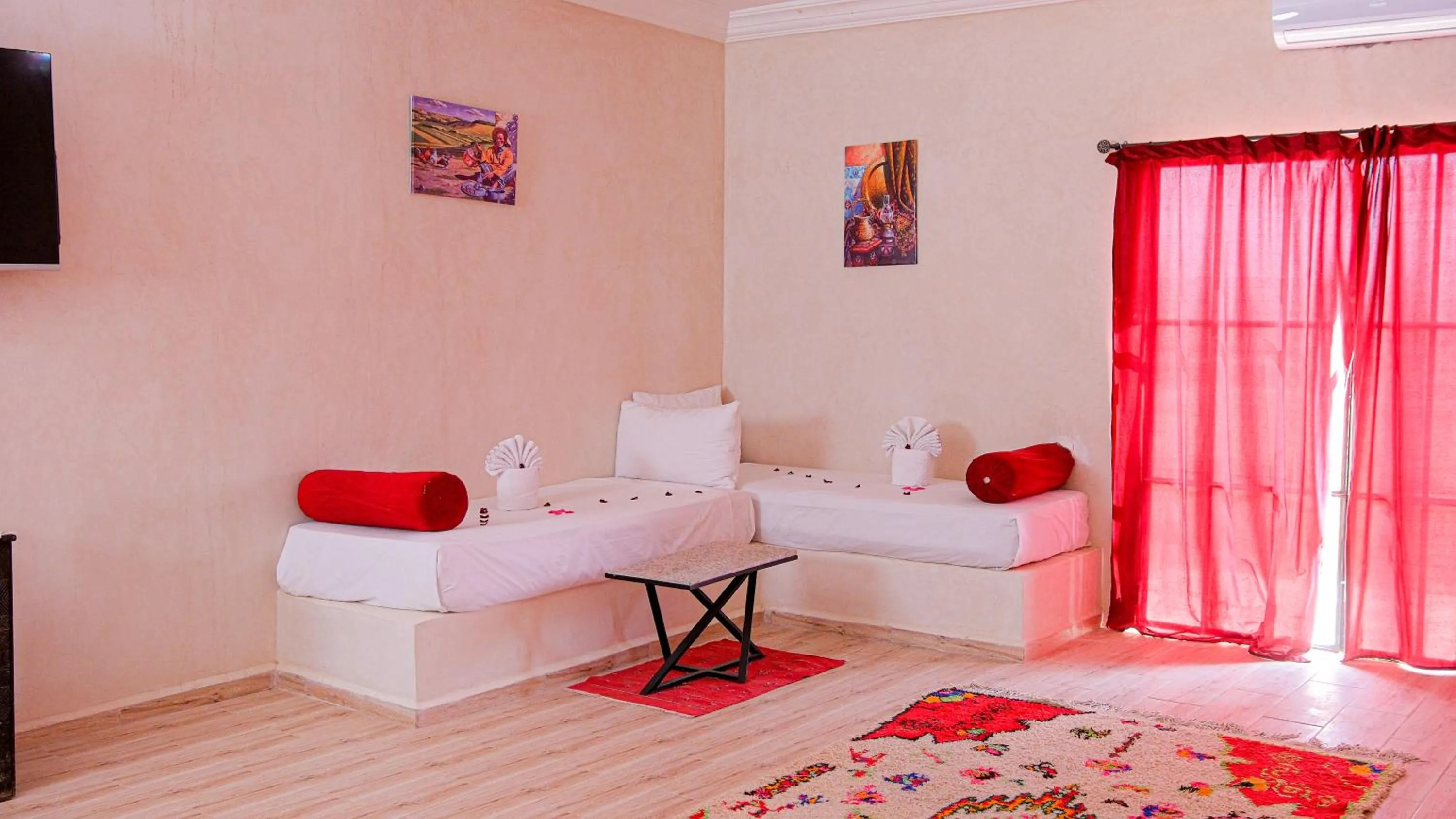 Les Jardins d Amizmiz 6 piscines