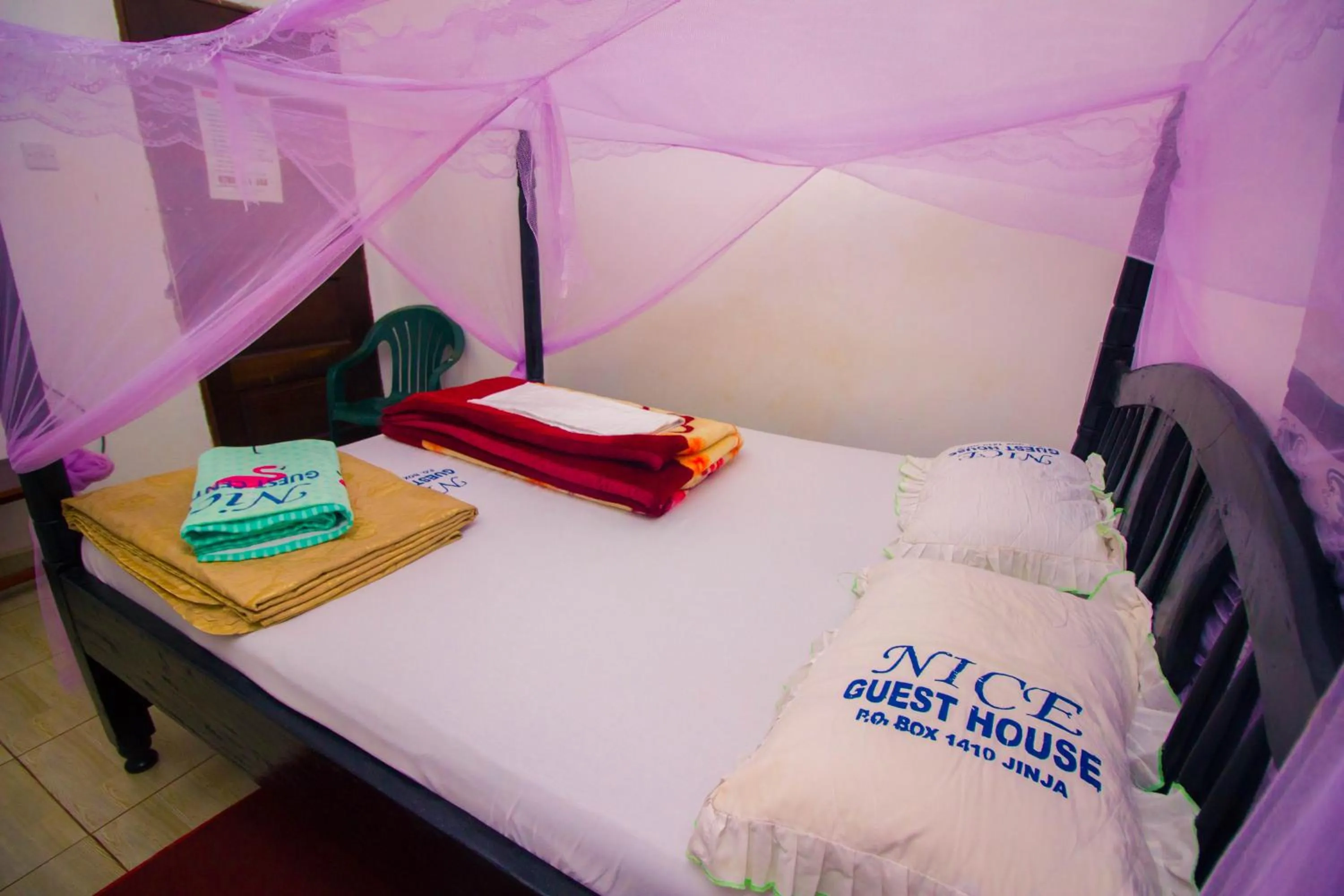 Photo of the whole room in Nice Guest House