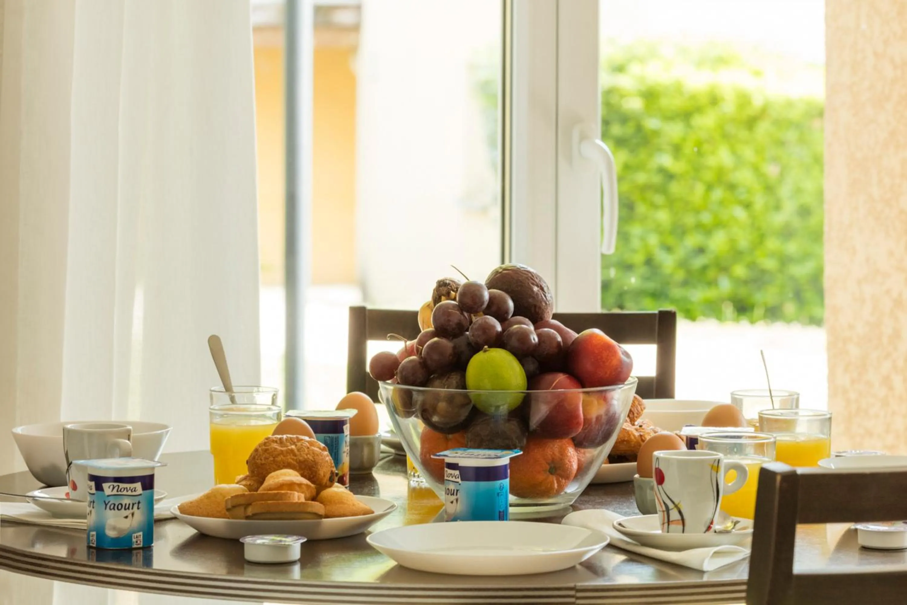 Breakfast in Garden & City Lyon - Marcy