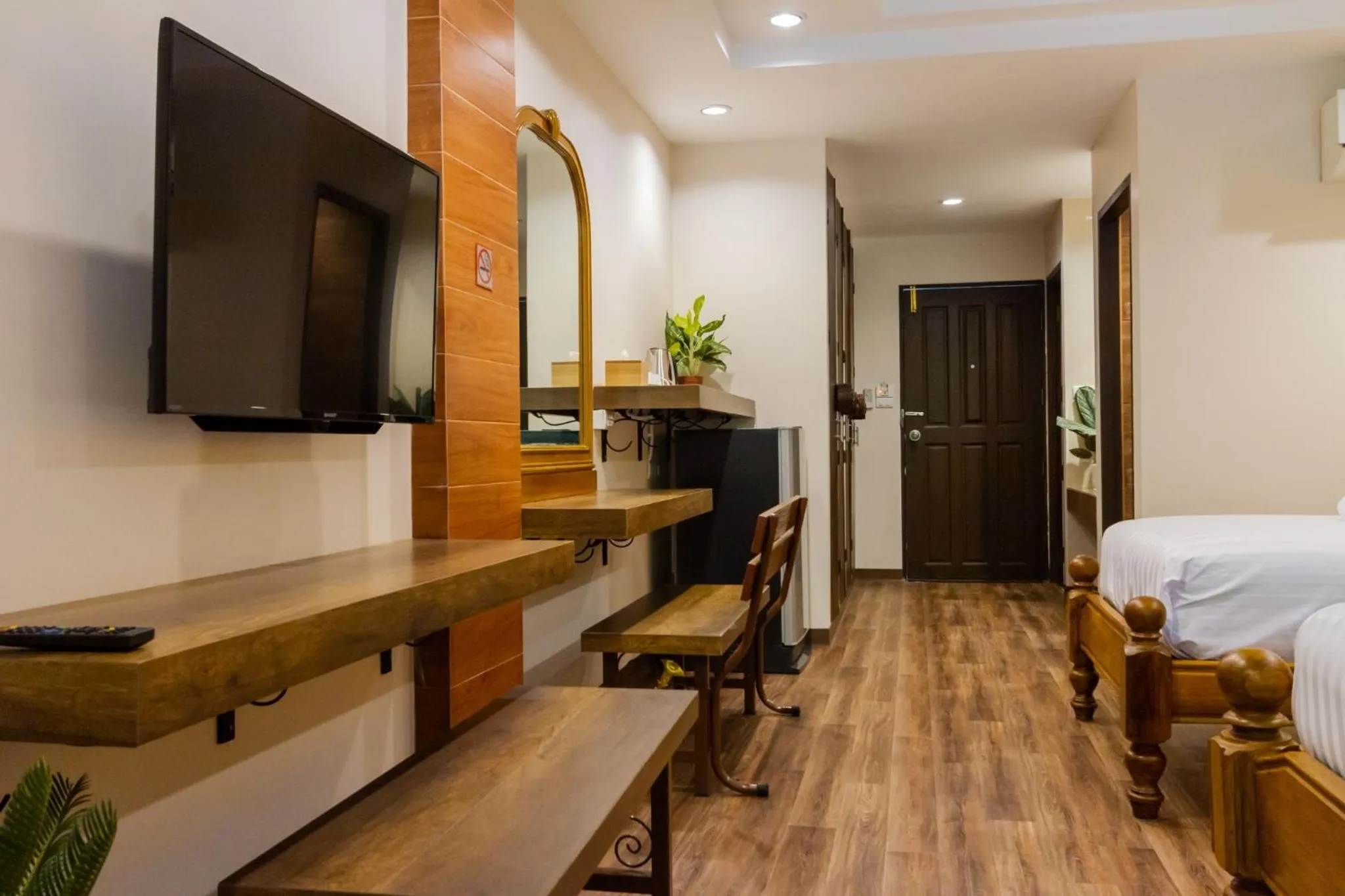 Bed in Namtok Sarika Resotel