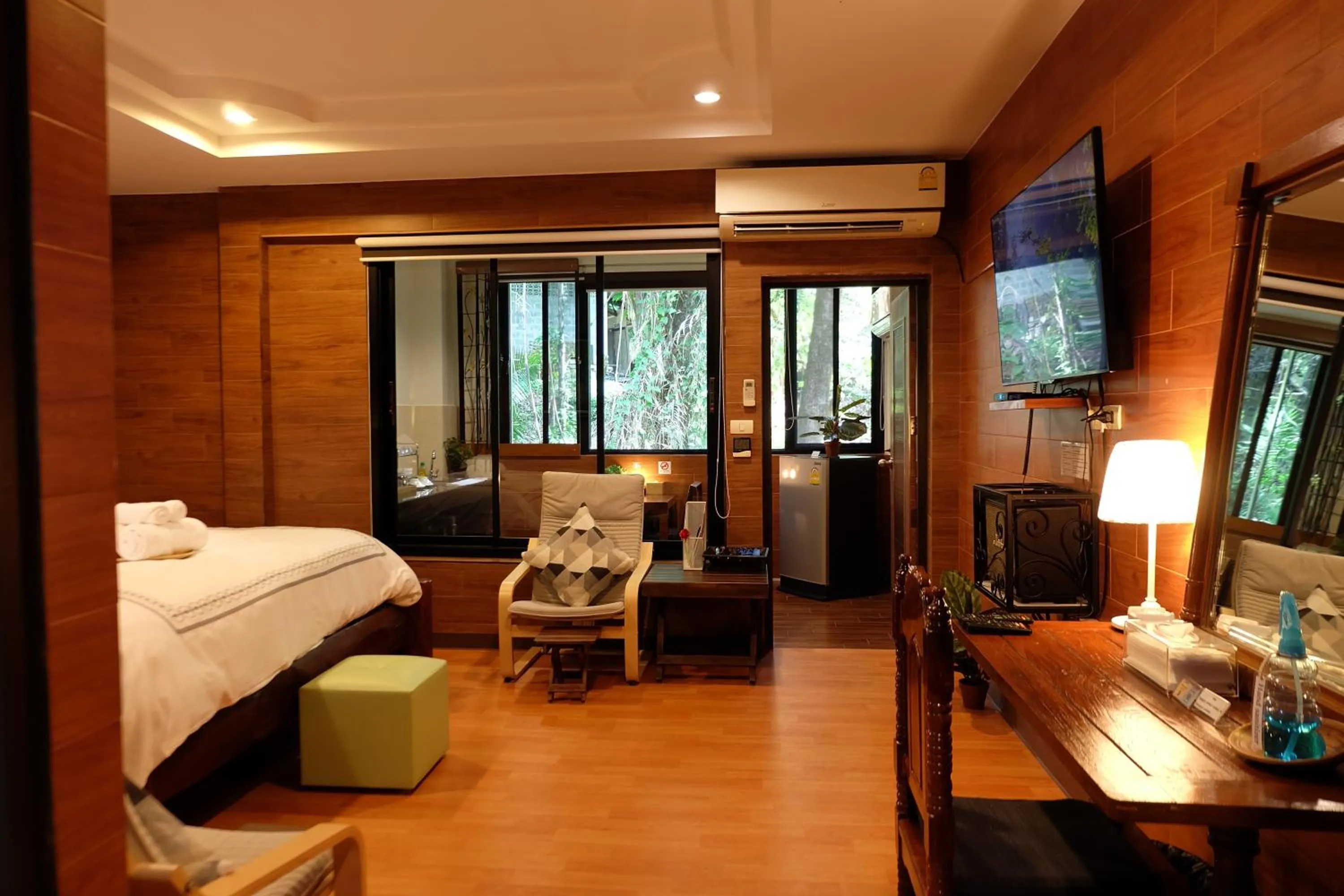 Bed in Namtok Sarika Resotel